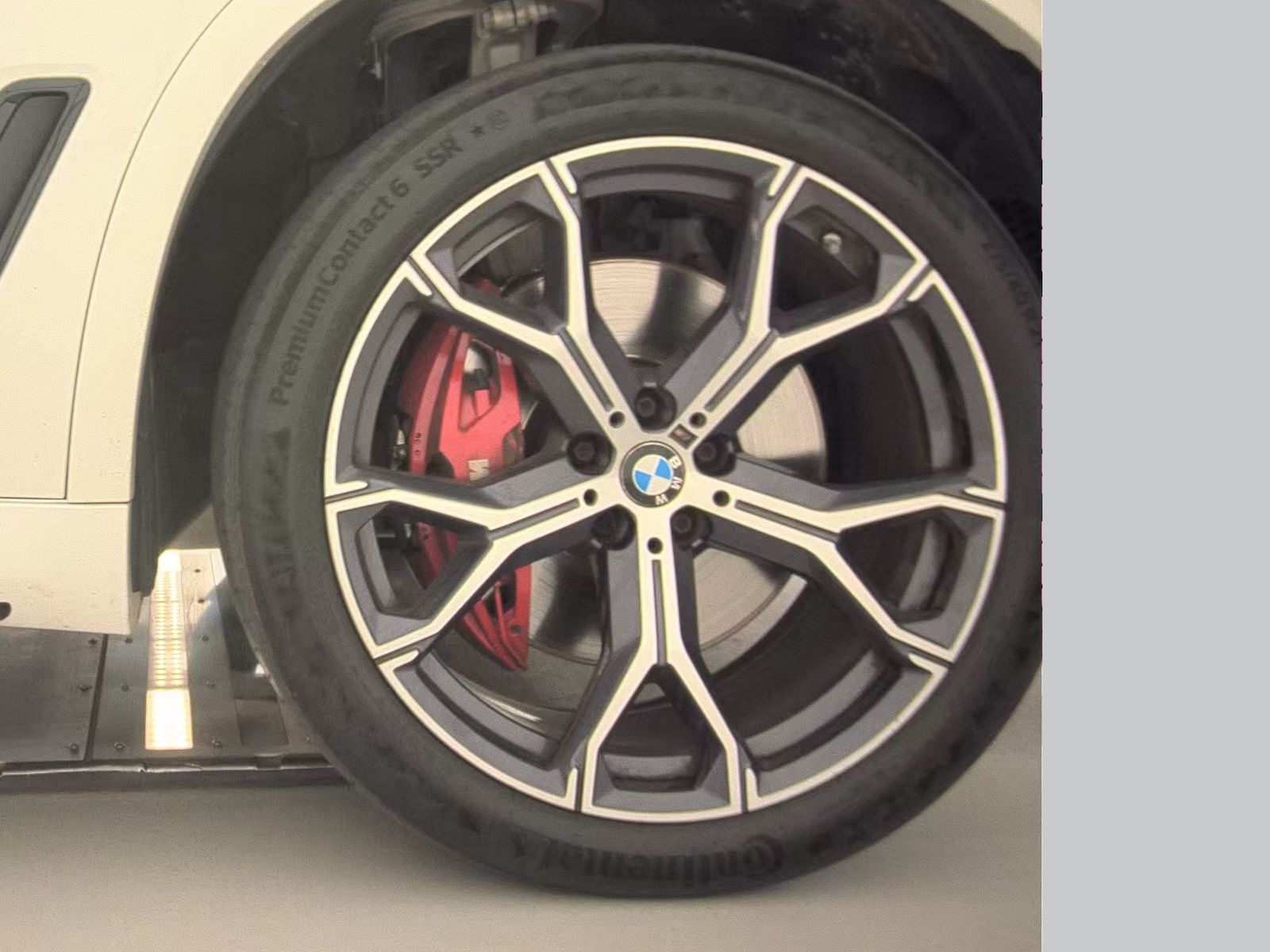 2022 BMW X5 xDrive40i AWD