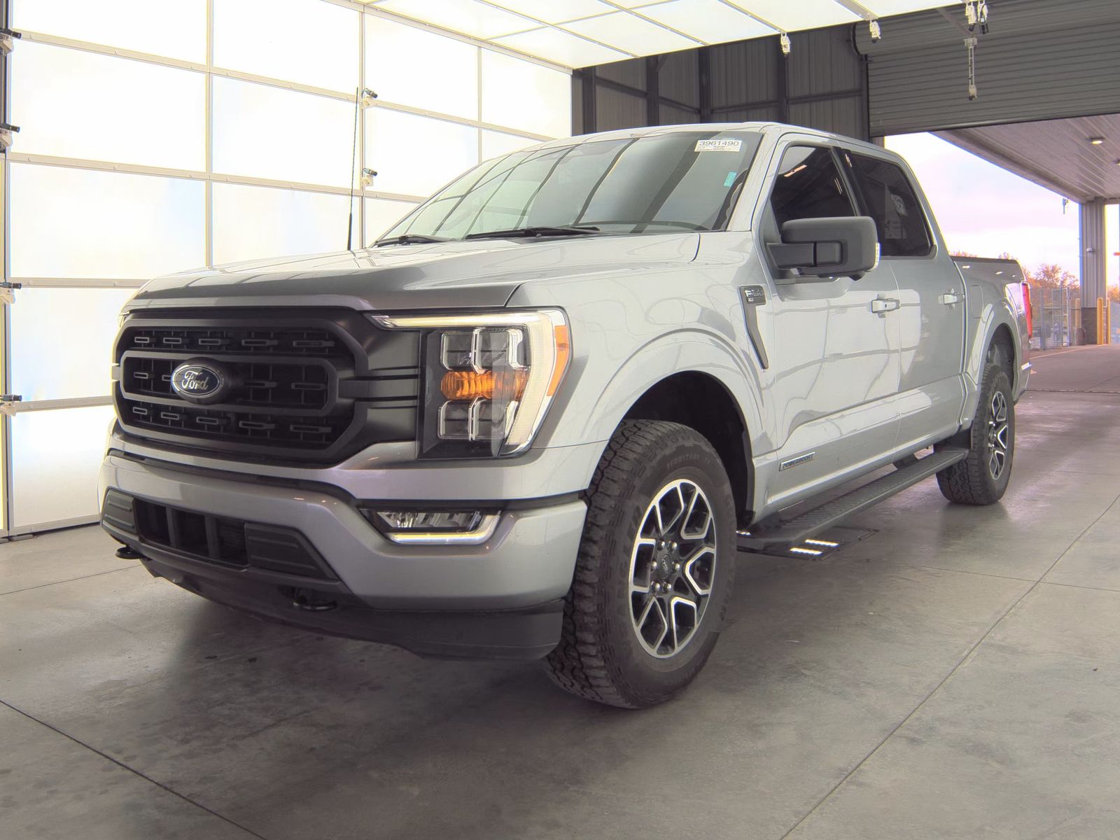2023 Ford F-150 Hybrid XLT AWD