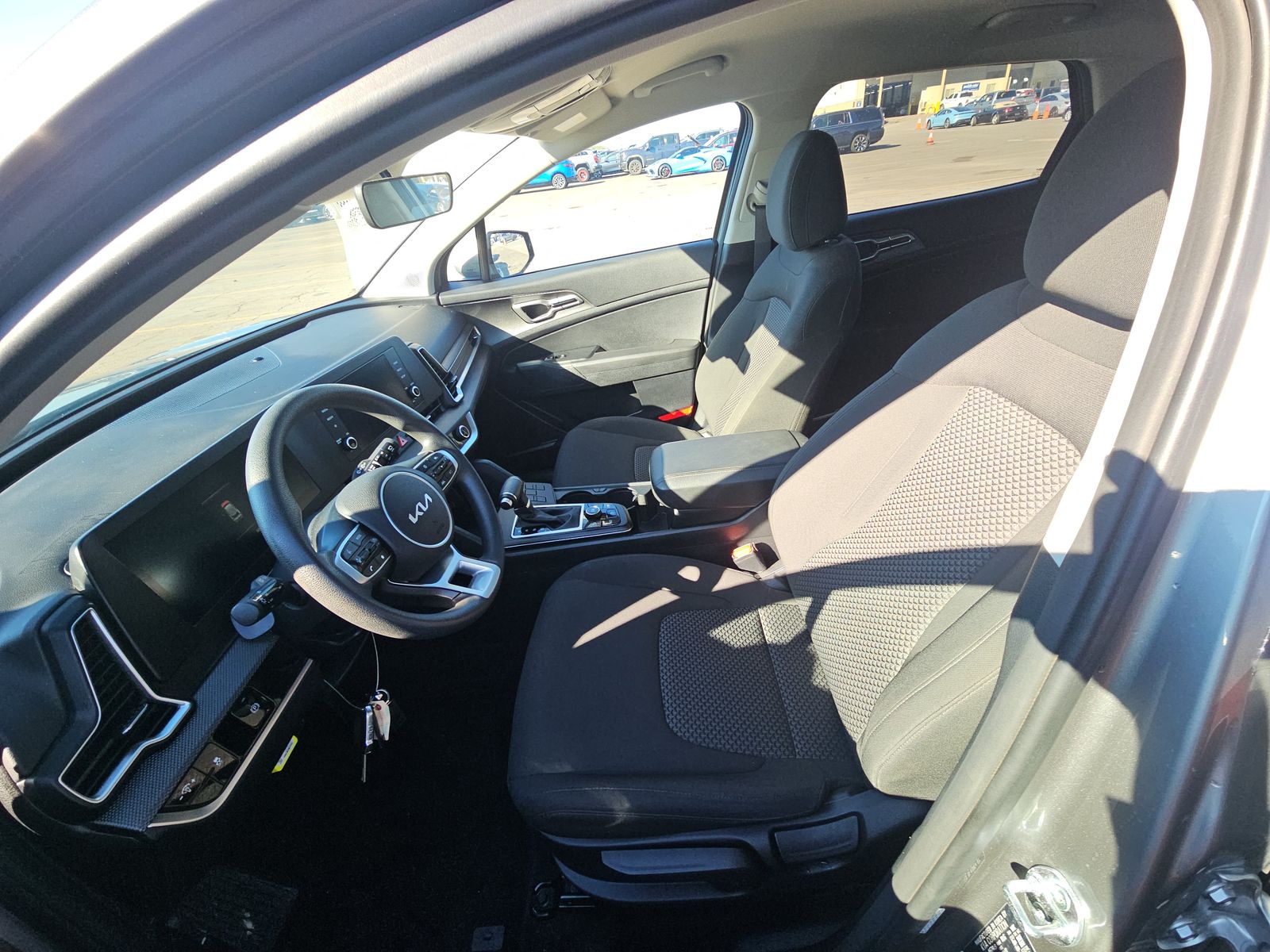 2025 Kia Sportage LX FWD