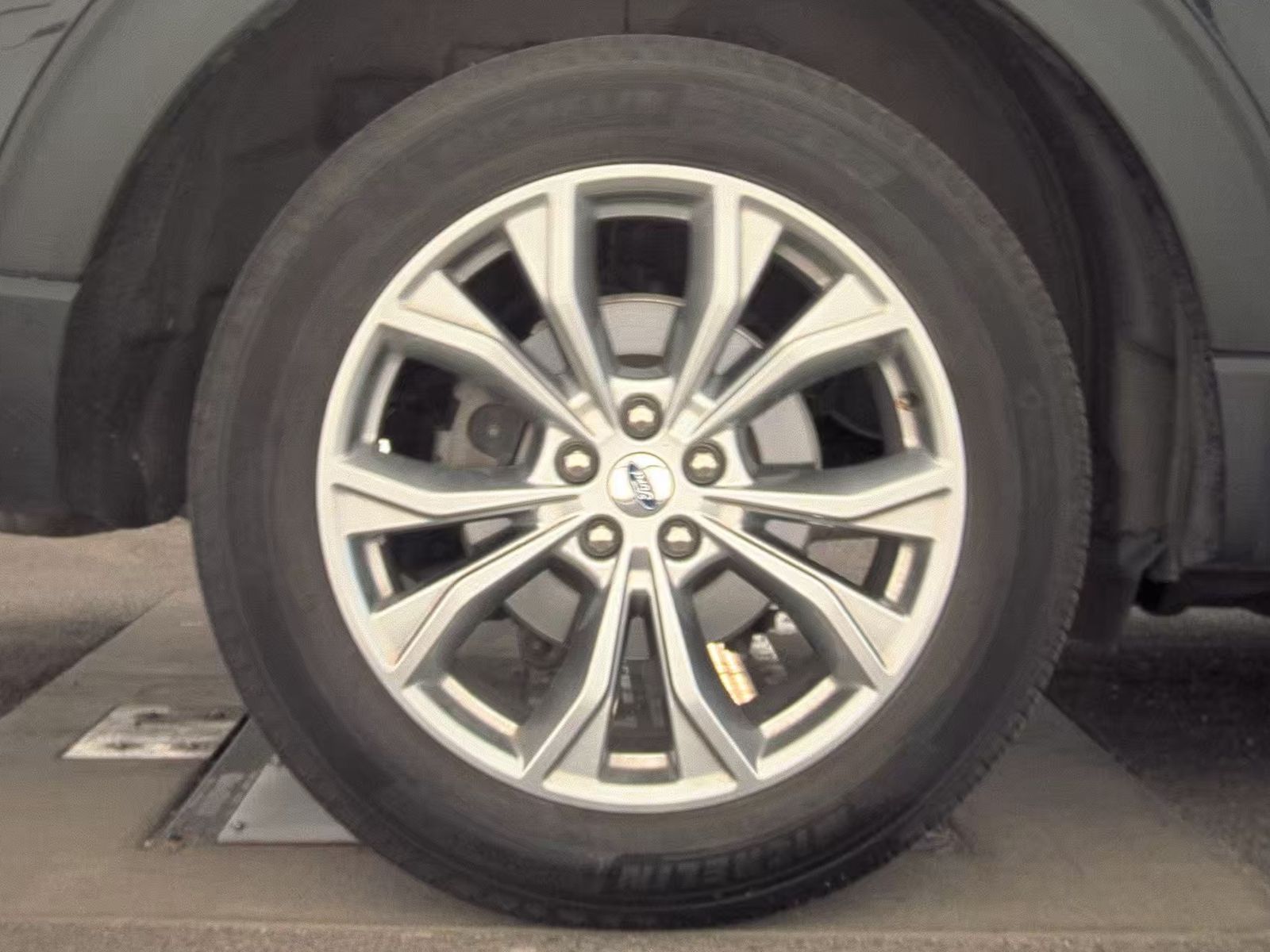 2022 Ford Explorer XLT AWD