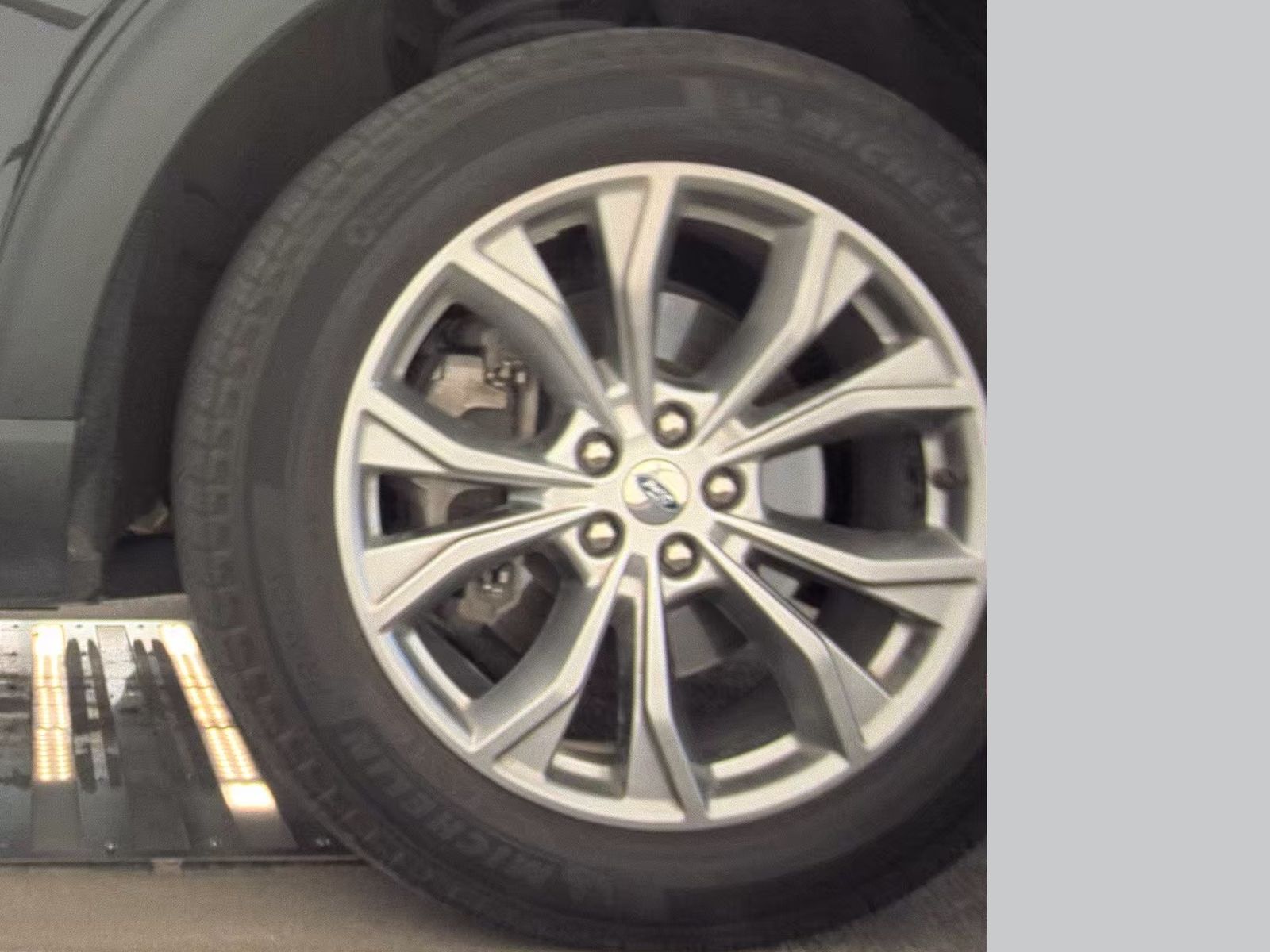 2022 Ford Explorer XLT AWD