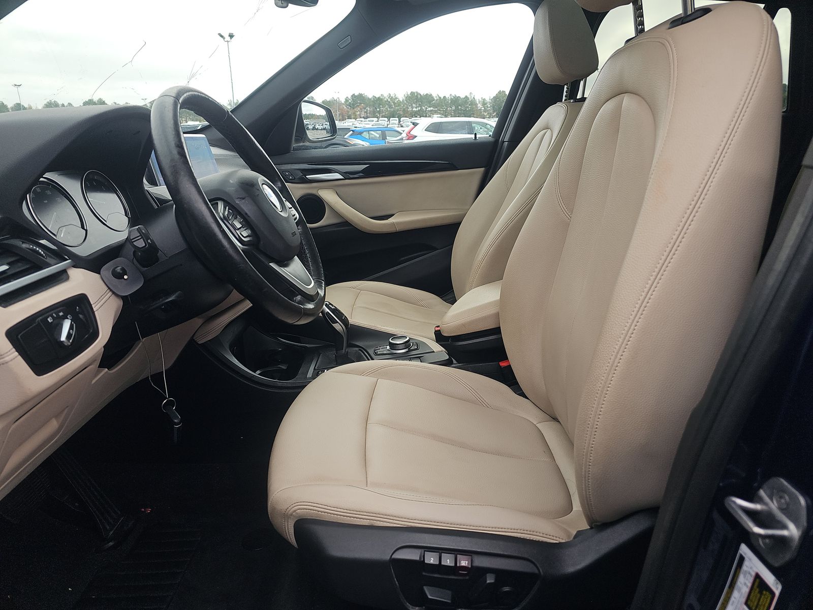 2022 BMW X1 sDrive28i FWD