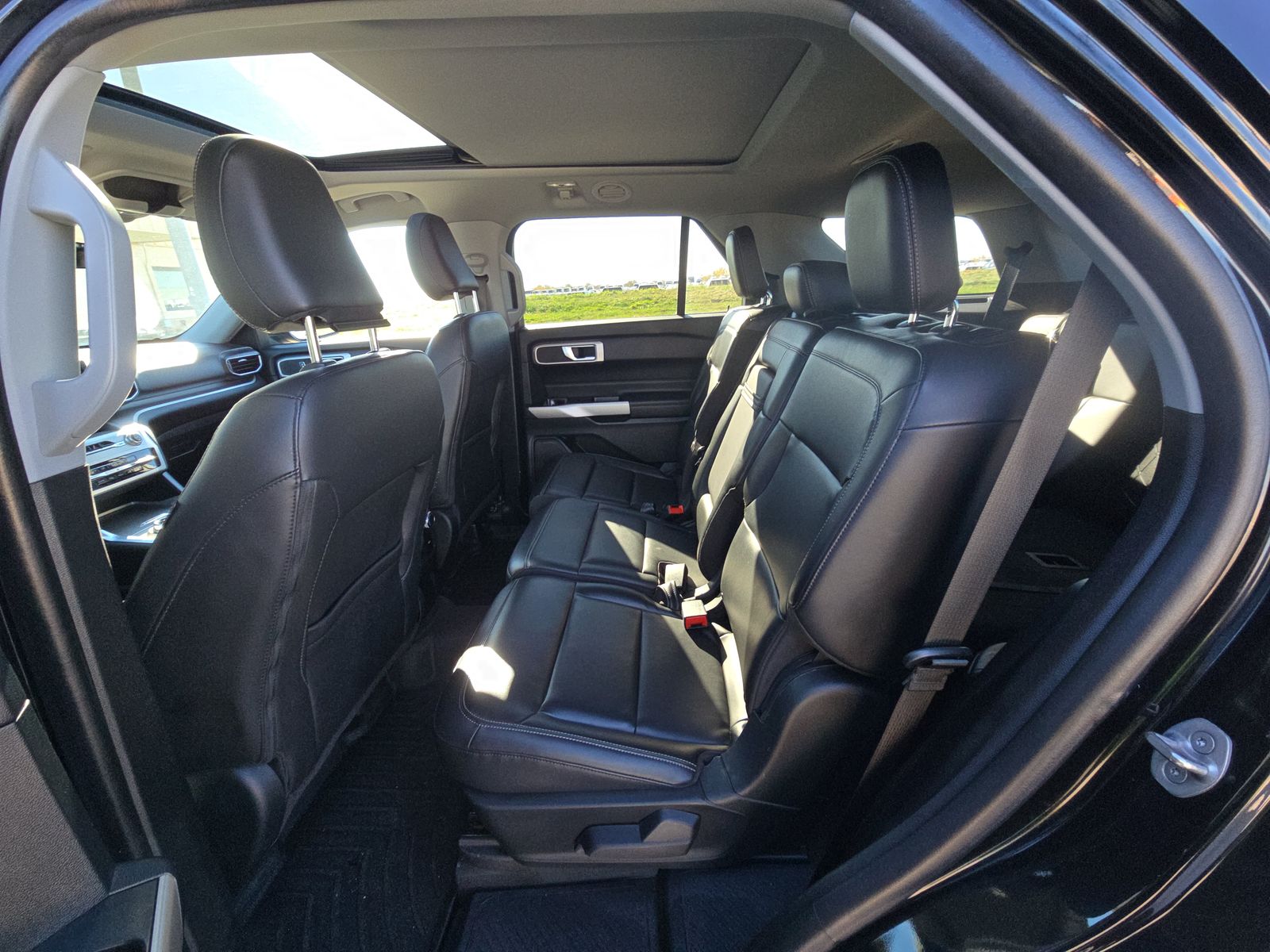 2022 Ford Explorer XLT AWD