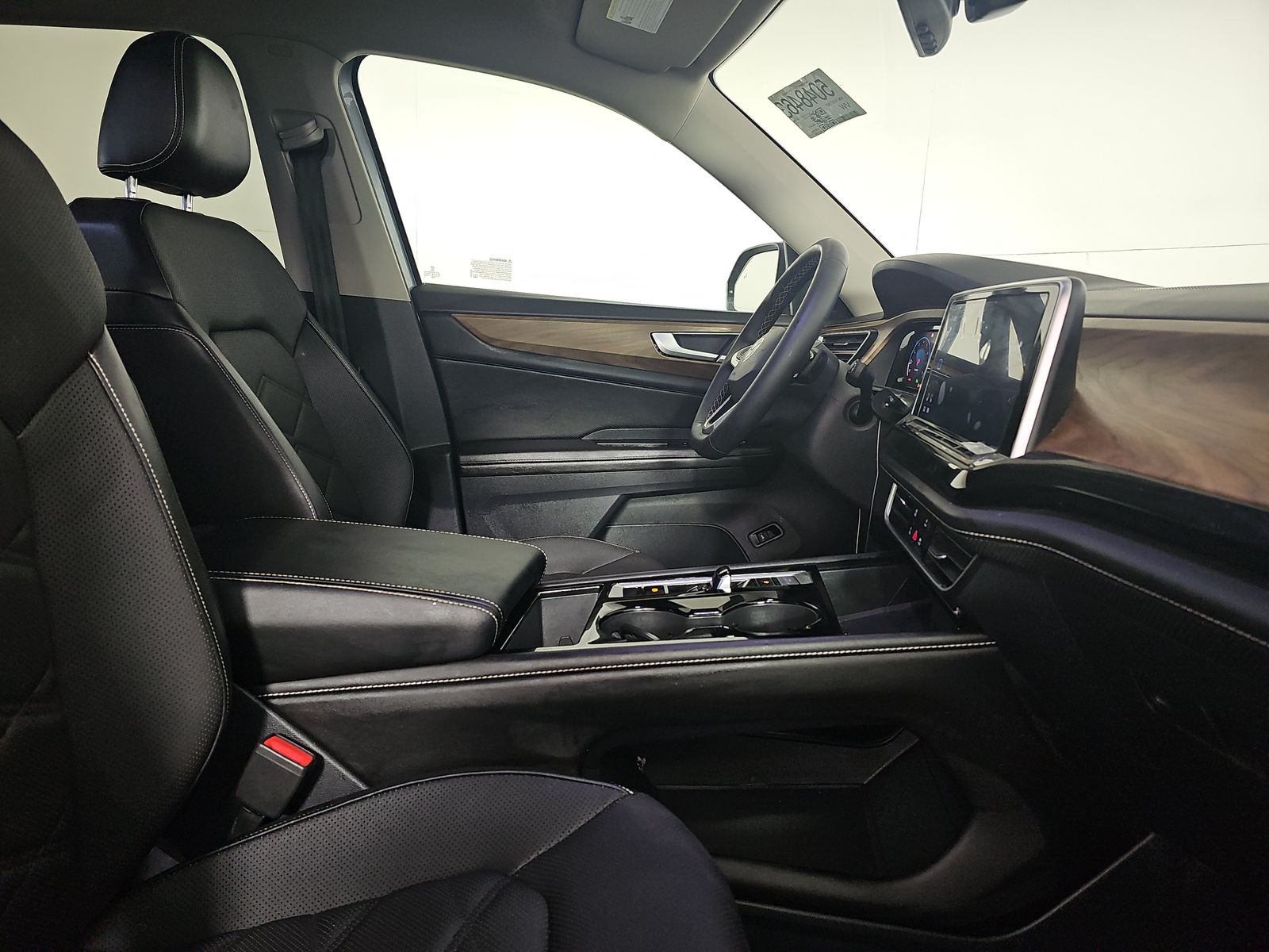 2024 Volkswagen Atlas 2.0T SE FWD