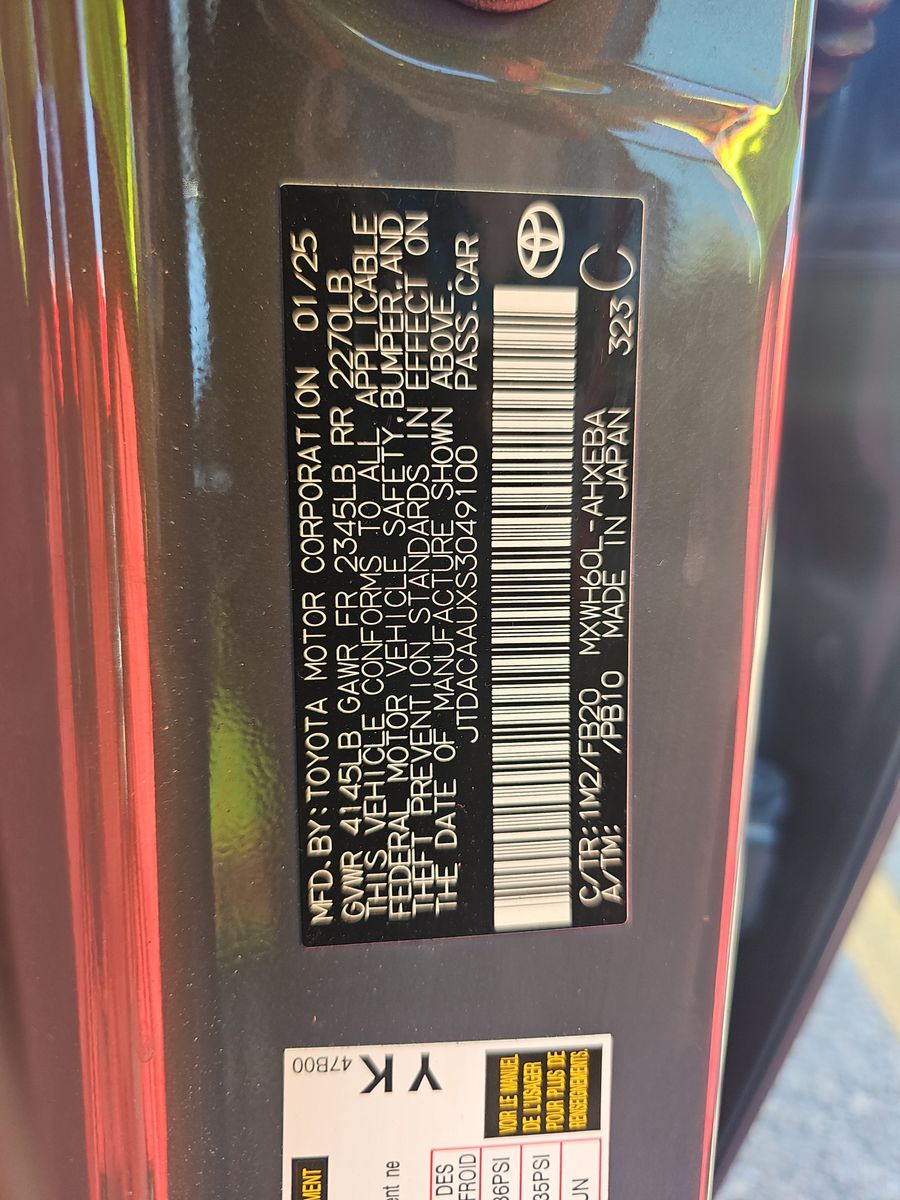 2025 Toyota Prius LE FWD