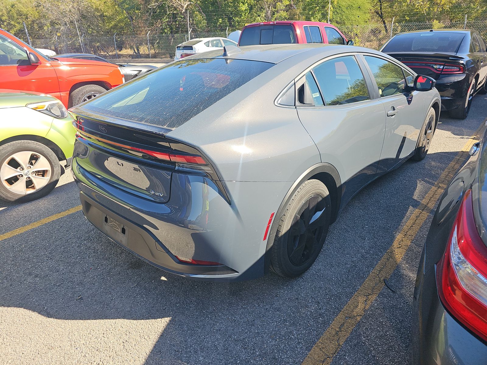 2025 Toyota Prius LE FWD