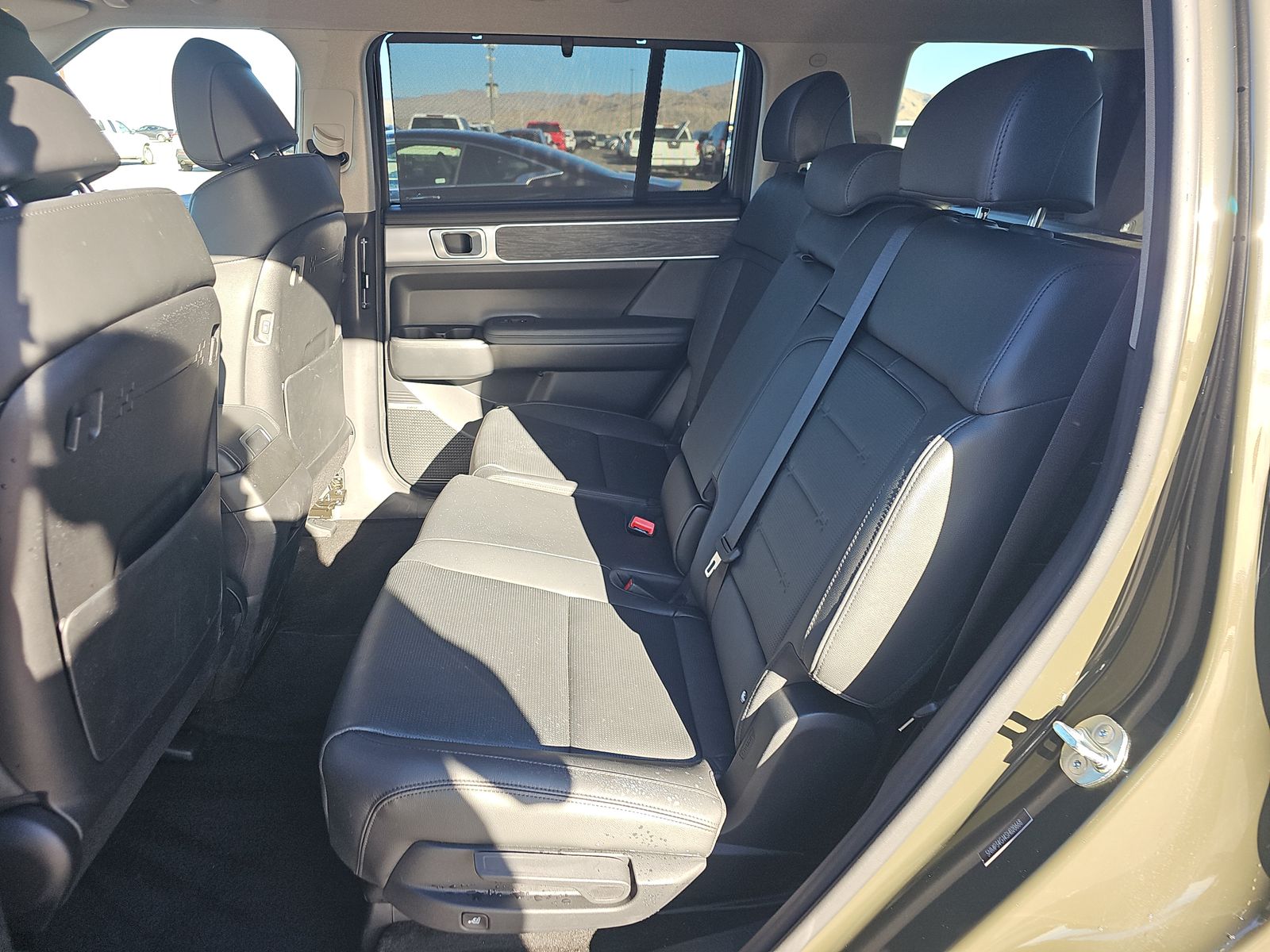 2025 Hyundai Santa Fe Hybrid Limited FWD