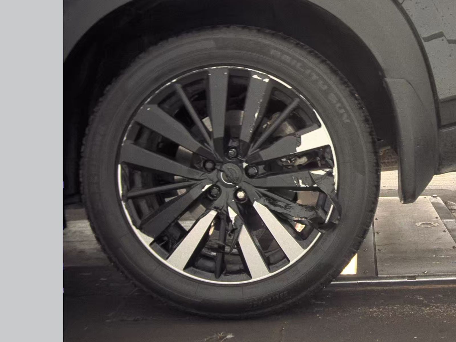 2024 Nissan Pathfinder Platinum AWD