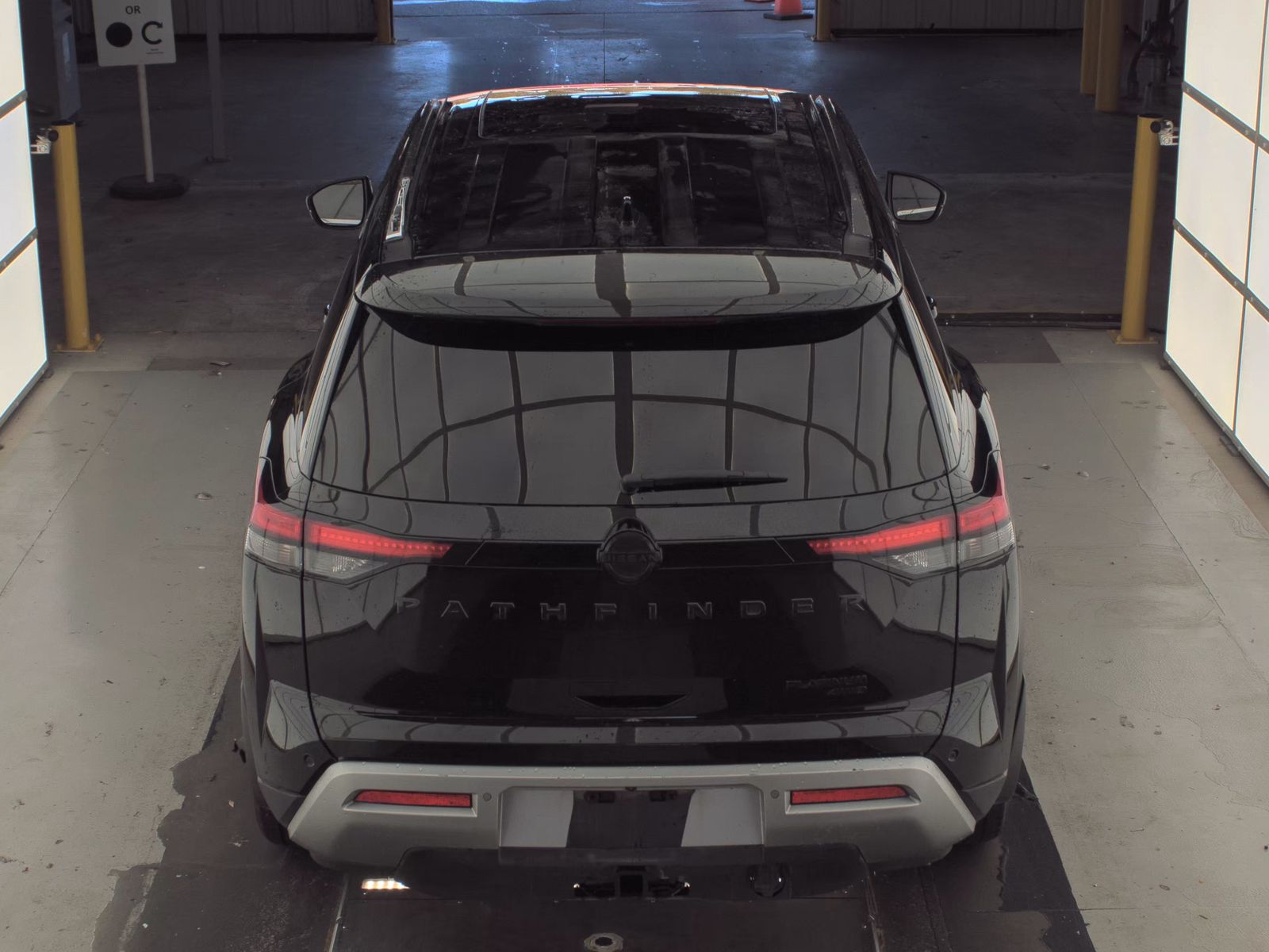 2024 Nissan Pathfinder Platinum AWD