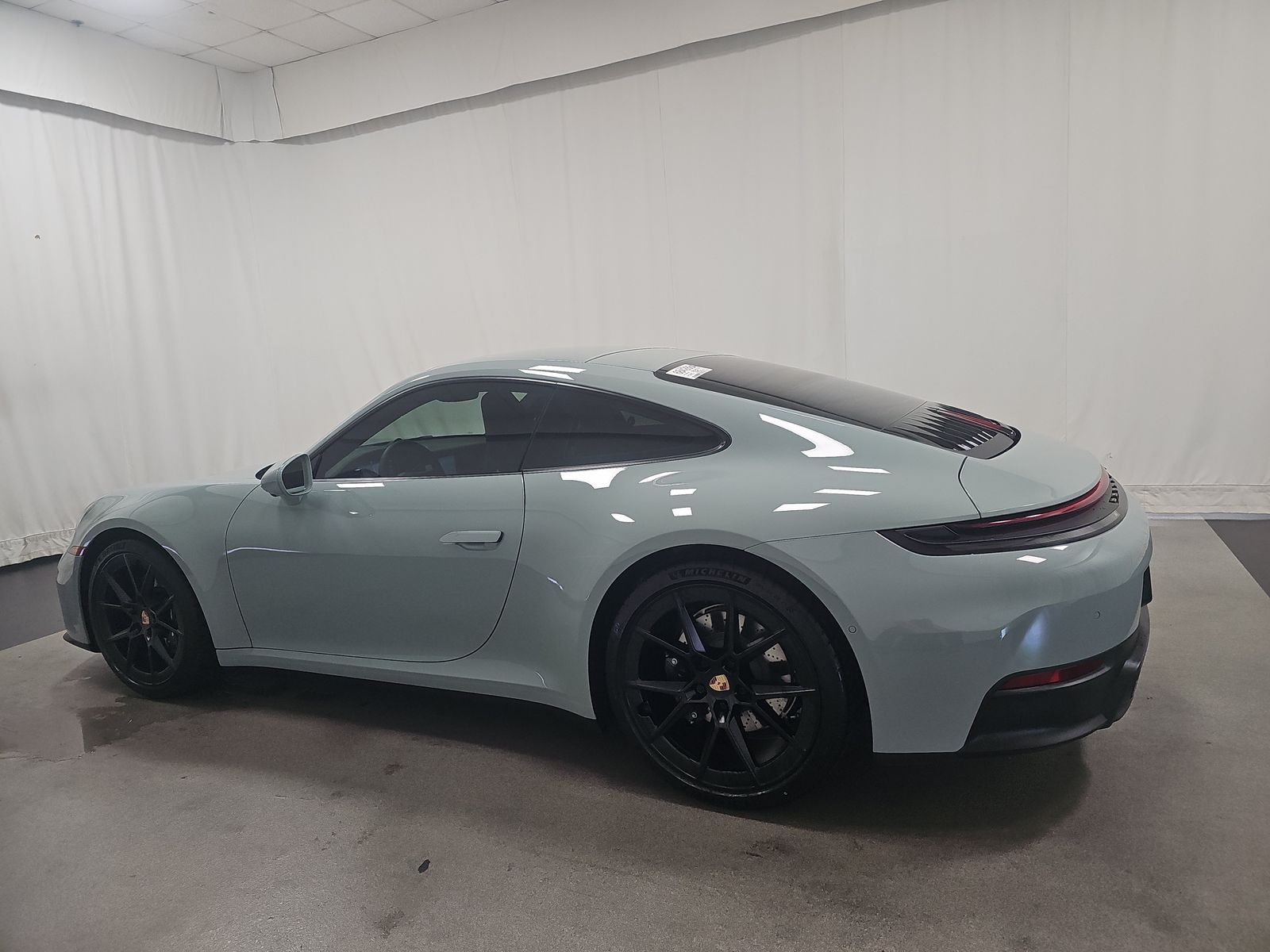 2025 Porsche 911 Carrera RWD