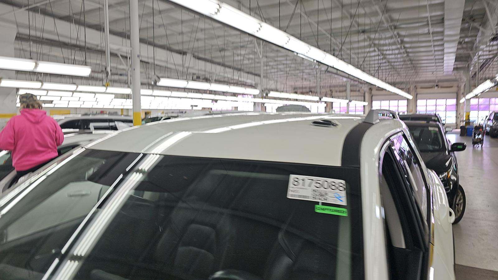 2023 Nissan Pathfinder SL AWD