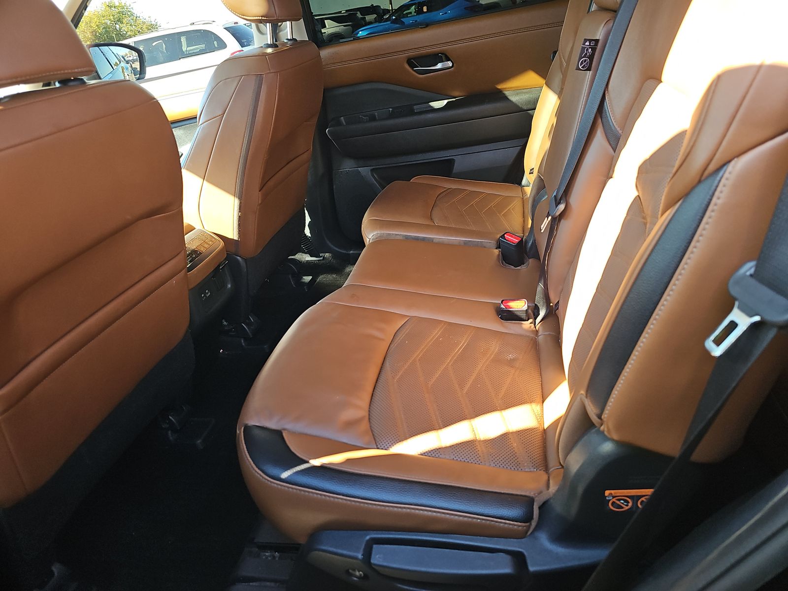 2024 Nissan Pathfinder Platinum AWD