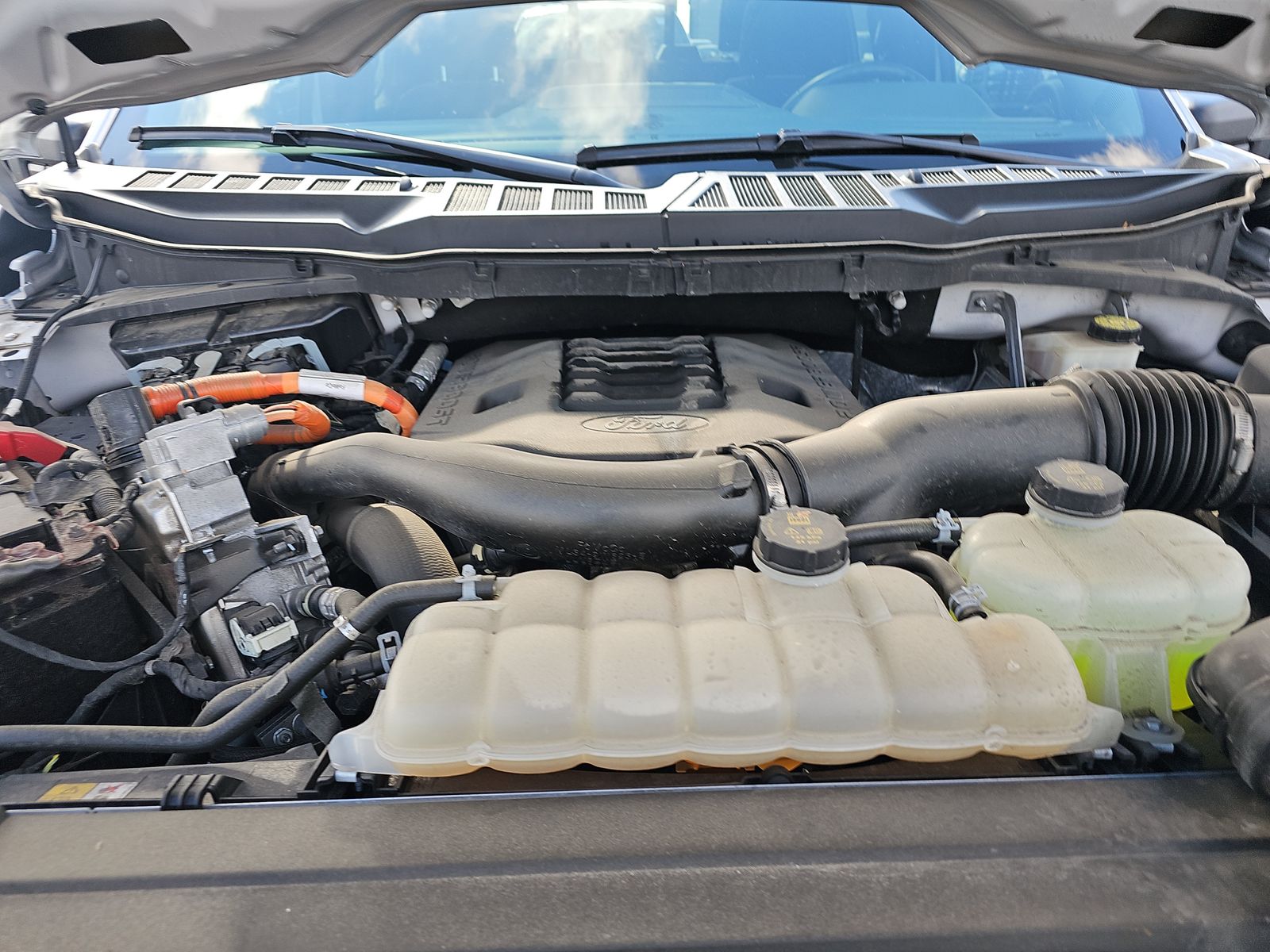 2023 Ford F-150 Hybrid XLT AWD