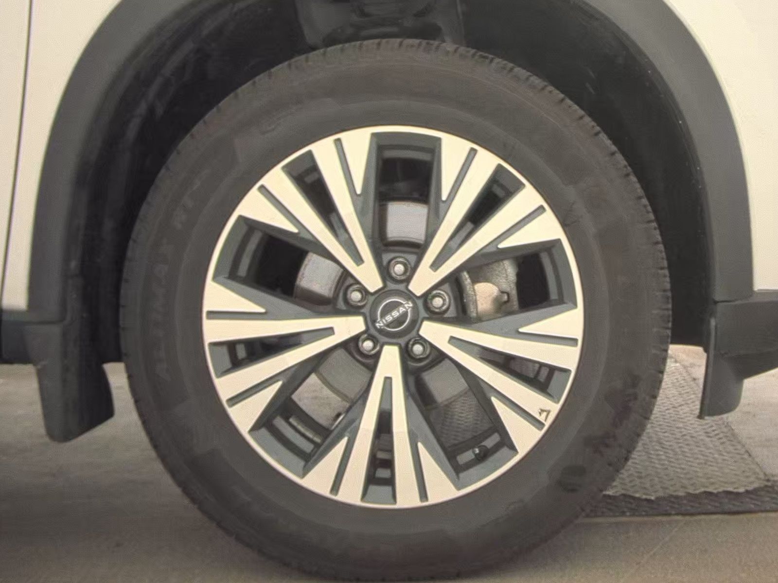 2023 Nissan Rogue SV AWD