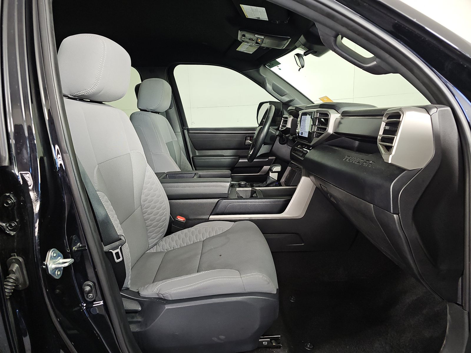 2025 Toyota Tundra SR5 AWD