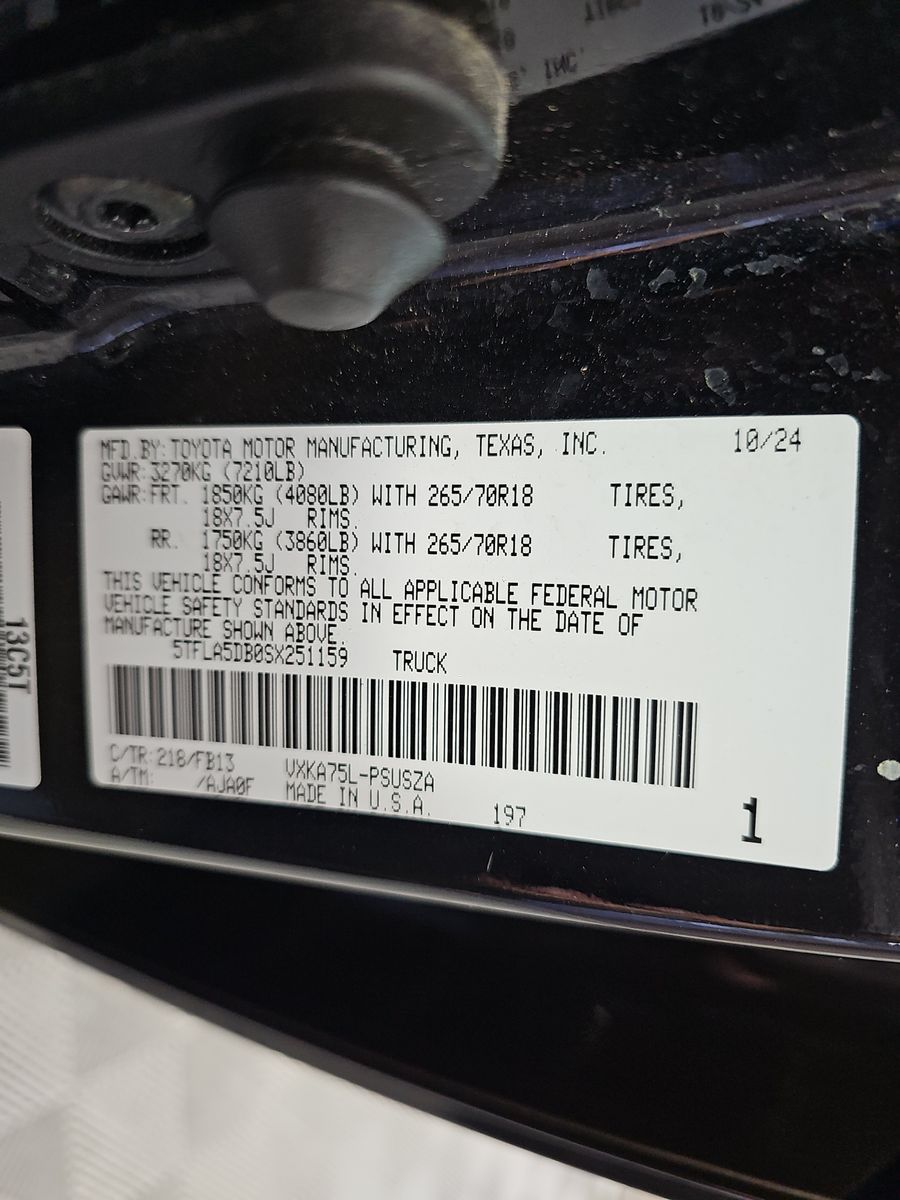 2025 Toyota Tundra SR5 AWD