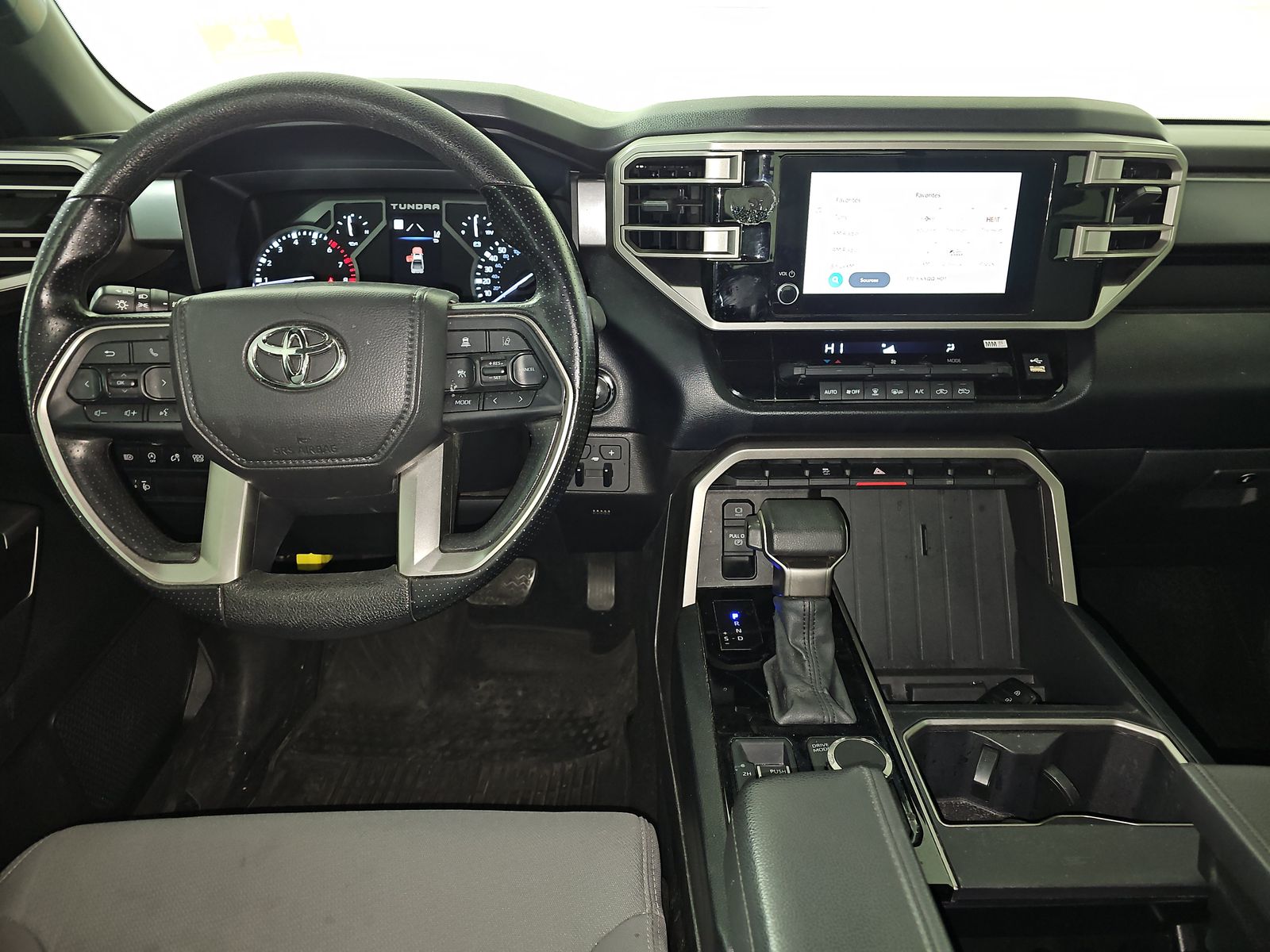 2025 Toyota Tundra SR5 AWD