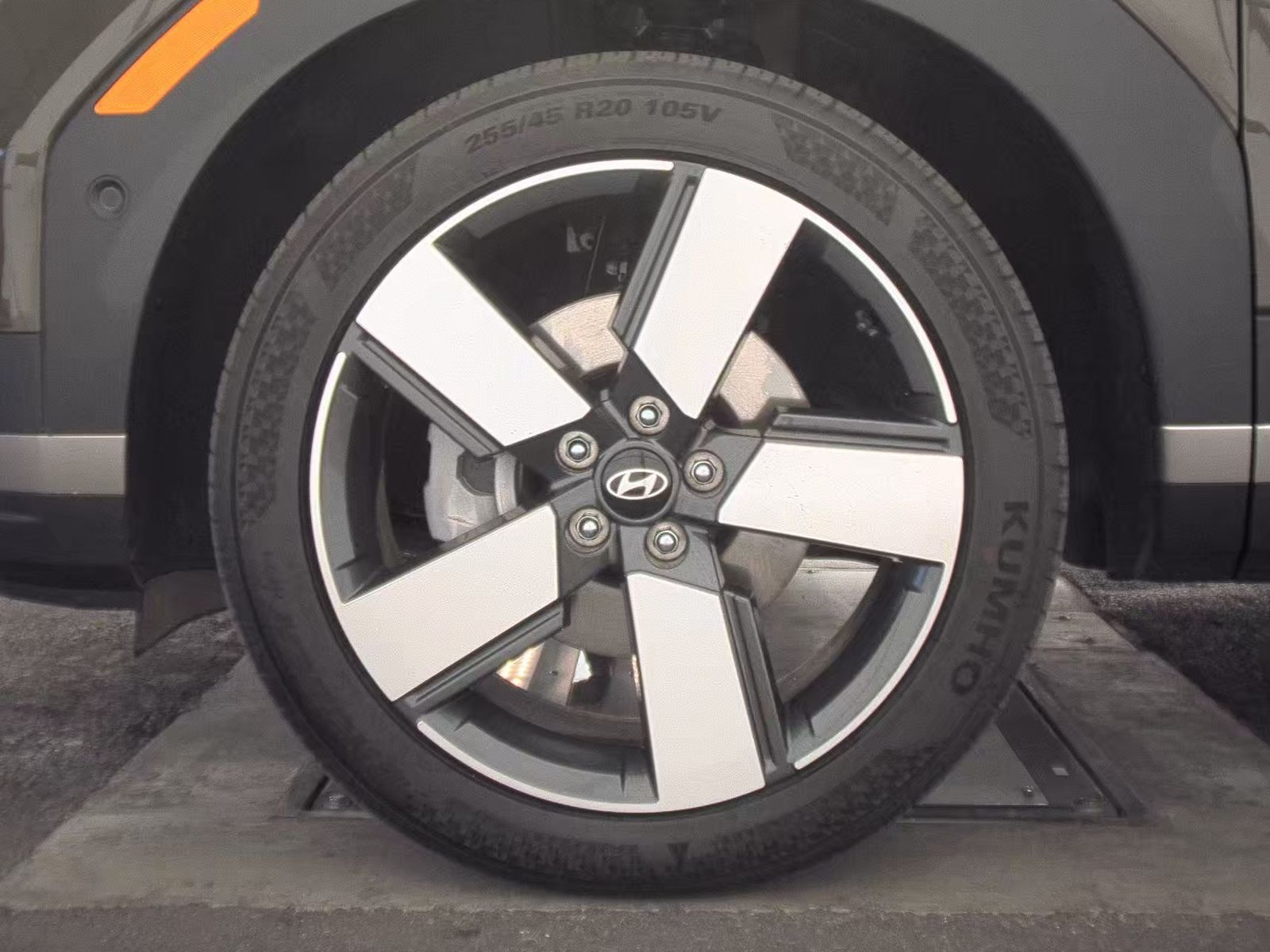 2025 Hyundai Santa Fe Hybrid Limited FWD