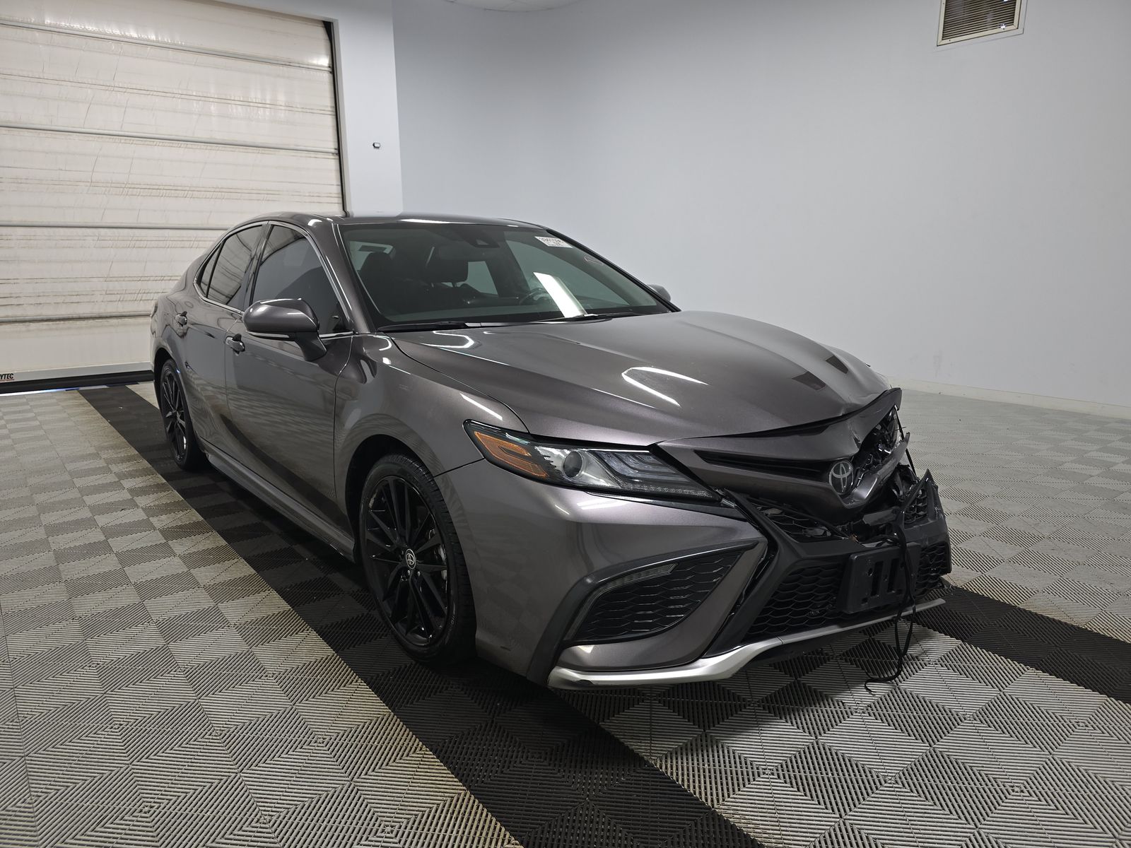 2023 Toyota Camry XSE FWD