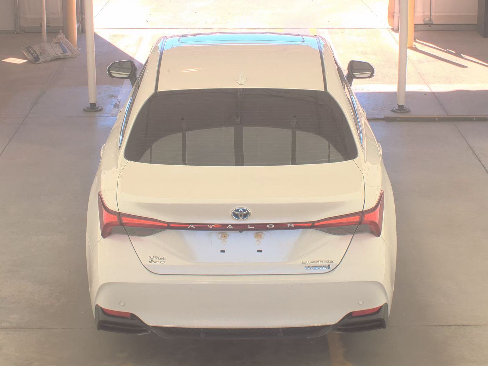 2020 Toyota Avalon Hybrid Limited FWD