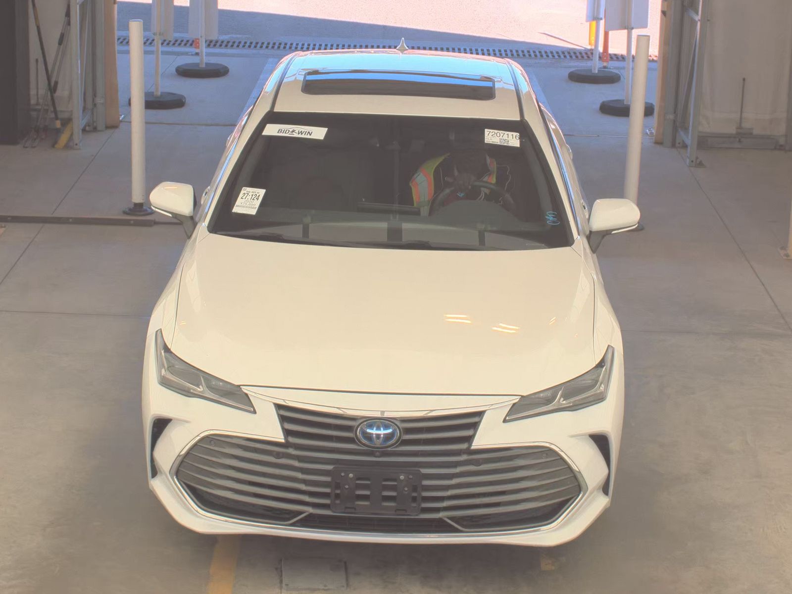 2020 Toyota Avalon Hybrid Limited FWD
