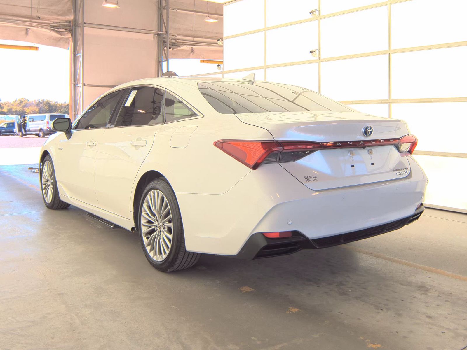 2020 Toyota Avalon Hybrid Limited FWD