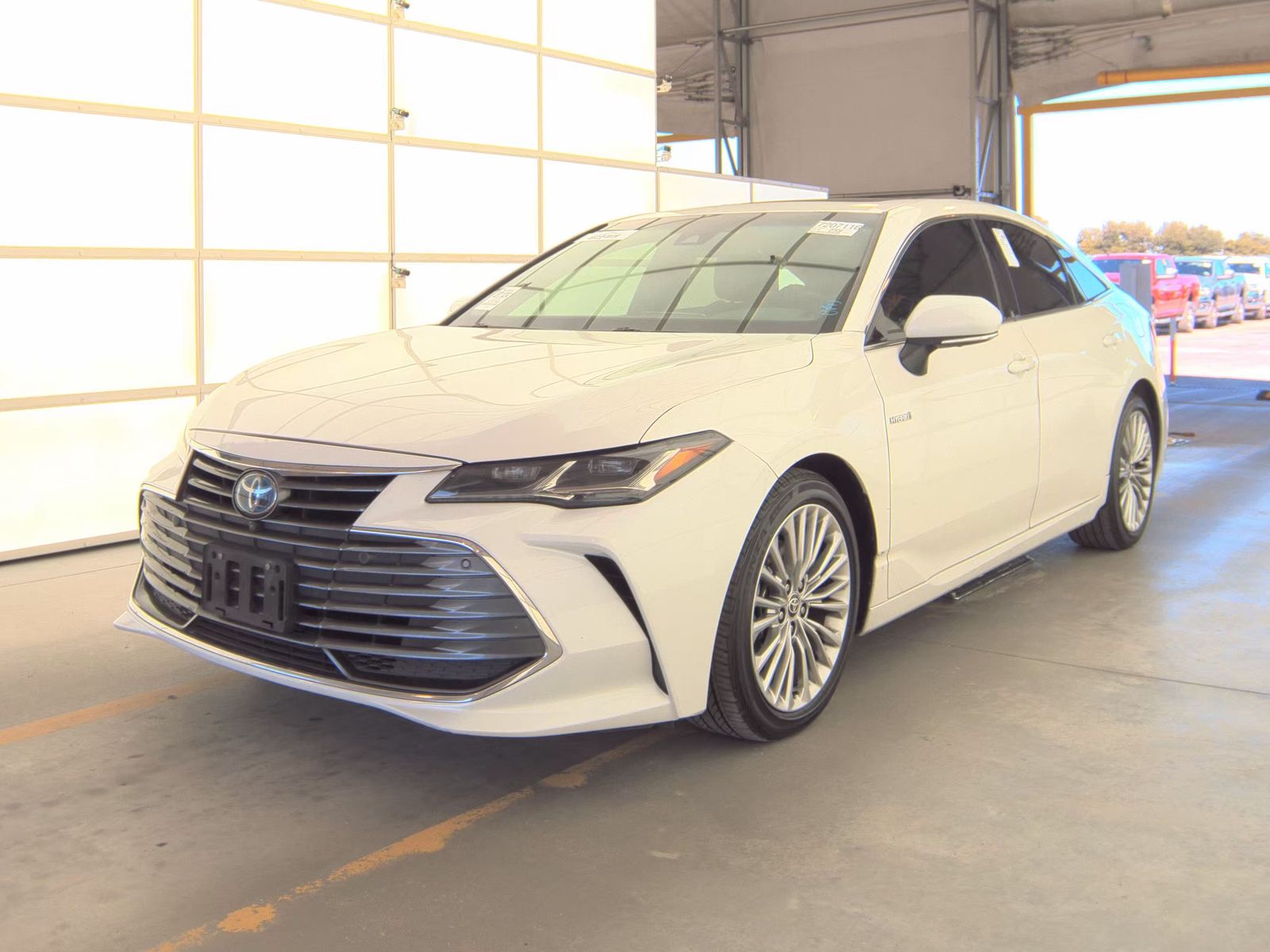 2020 Toyota Avalon Hybrid Limited FWD