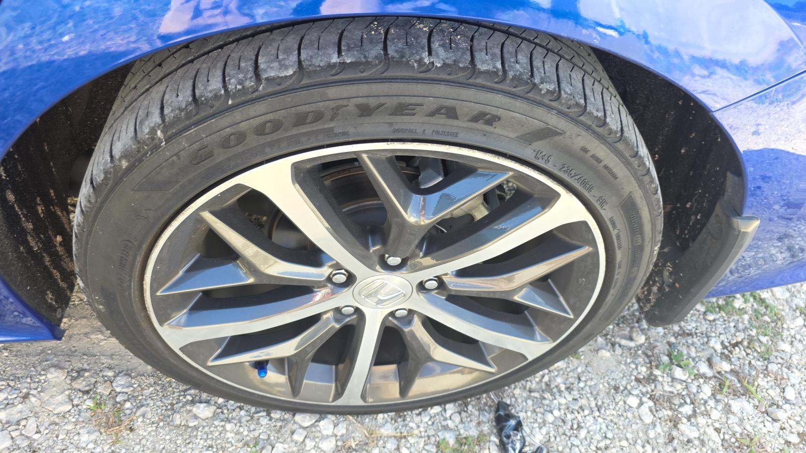 2022 Honda Civic Touring FWD