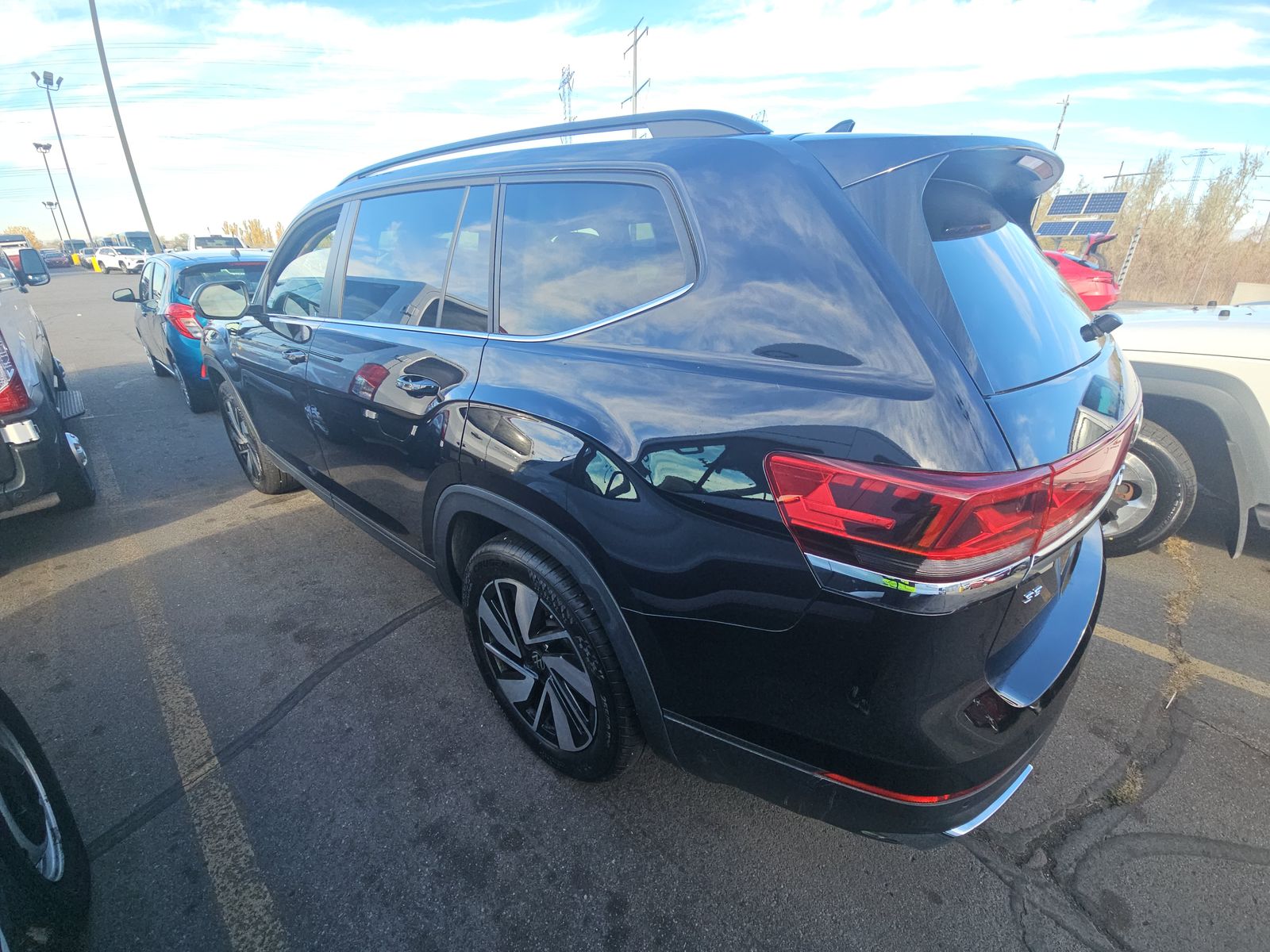 2025 Volkswagen Atlas 2.0T SE FWD