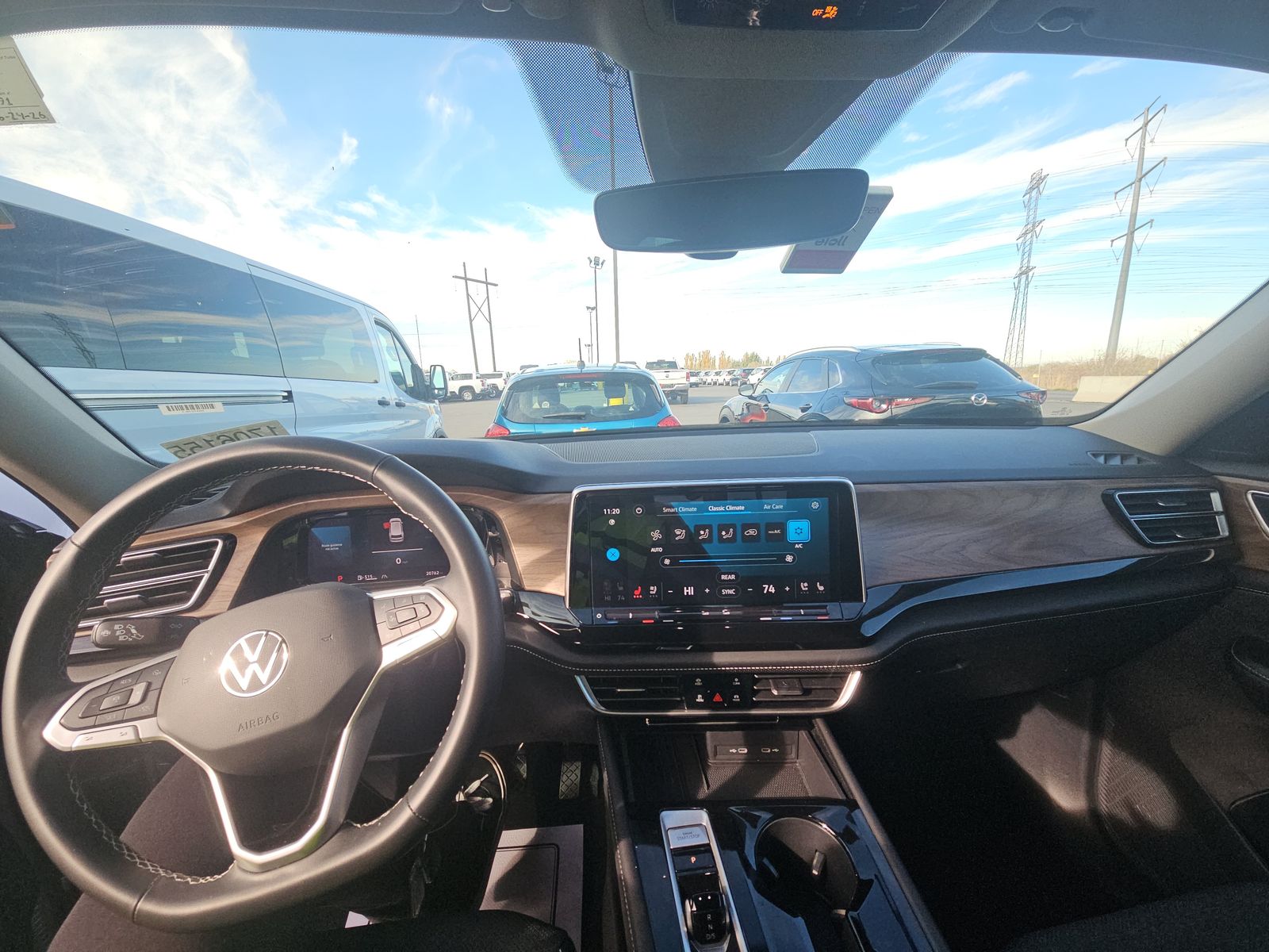 2025 Volkswagen Atlas 2.0T SE FWD