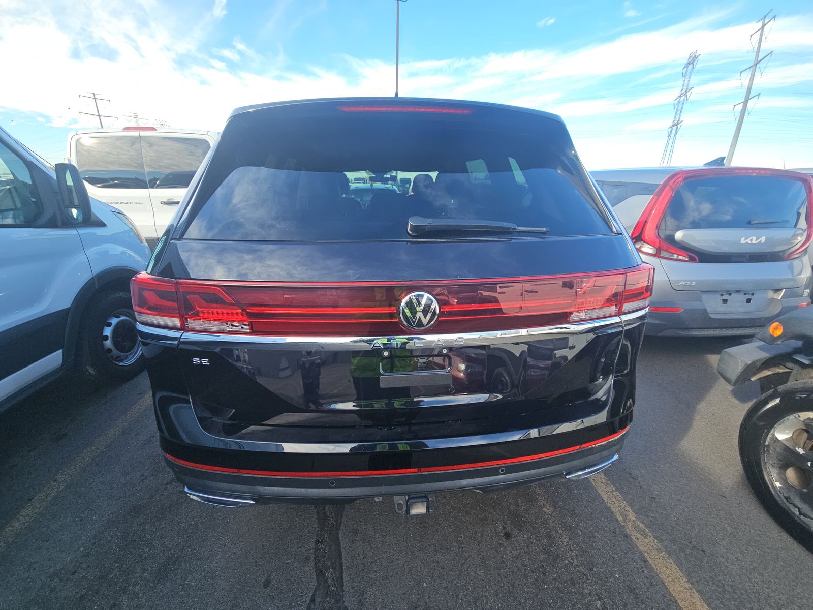 2025 Volkswagen Atlas 2.0T SE FWD