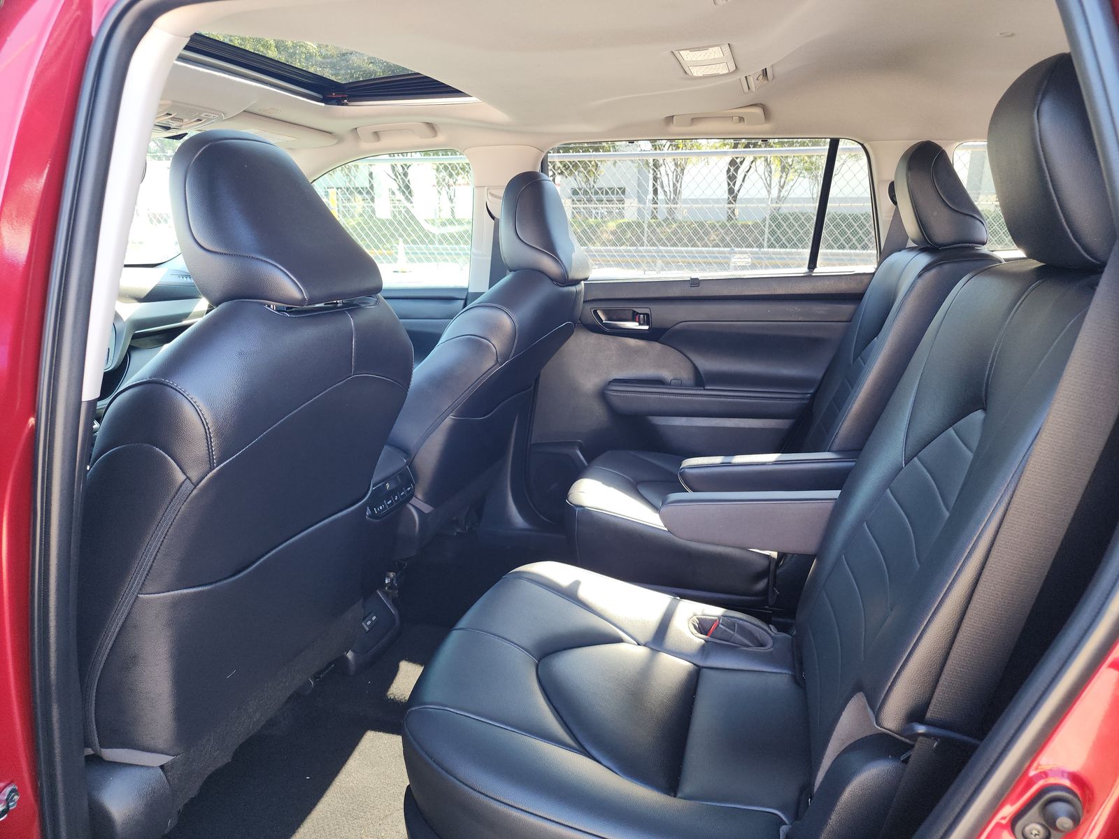 2023 Toyota Highlander XLE FWD