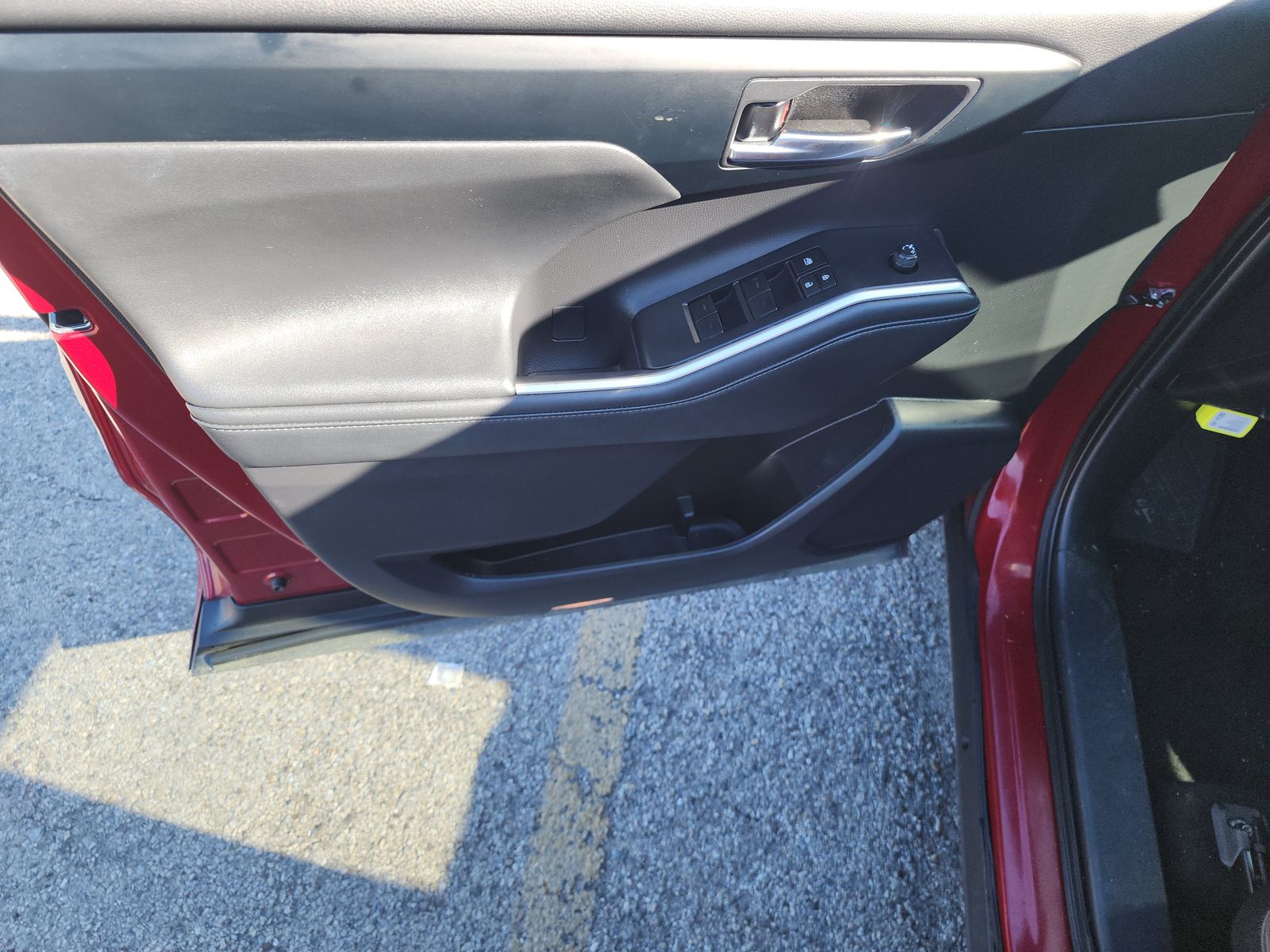 2023 Toyota Highlander XLE FWD