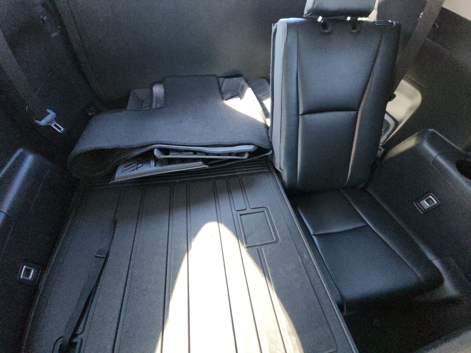 2023 Toyota Highlander XLE FWD