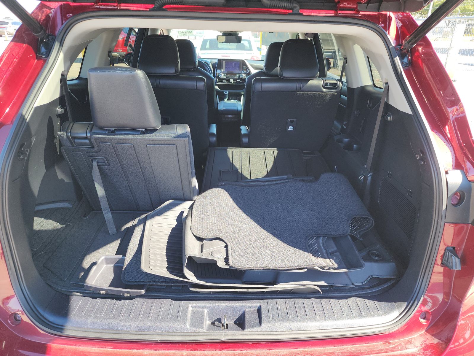 2023 Toyota Highlander XLE FWD