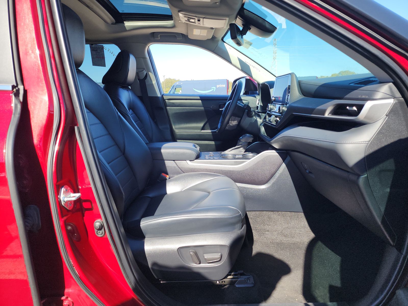 2023 Toyota Highlander XLE FWD