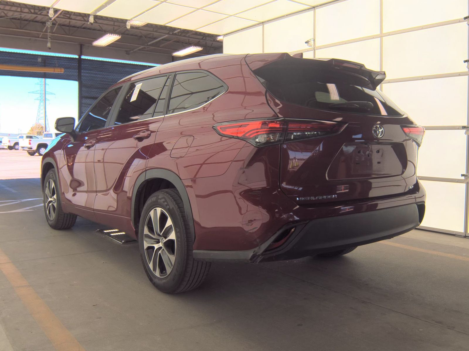 2023 Toyota Highlander XLE FWD