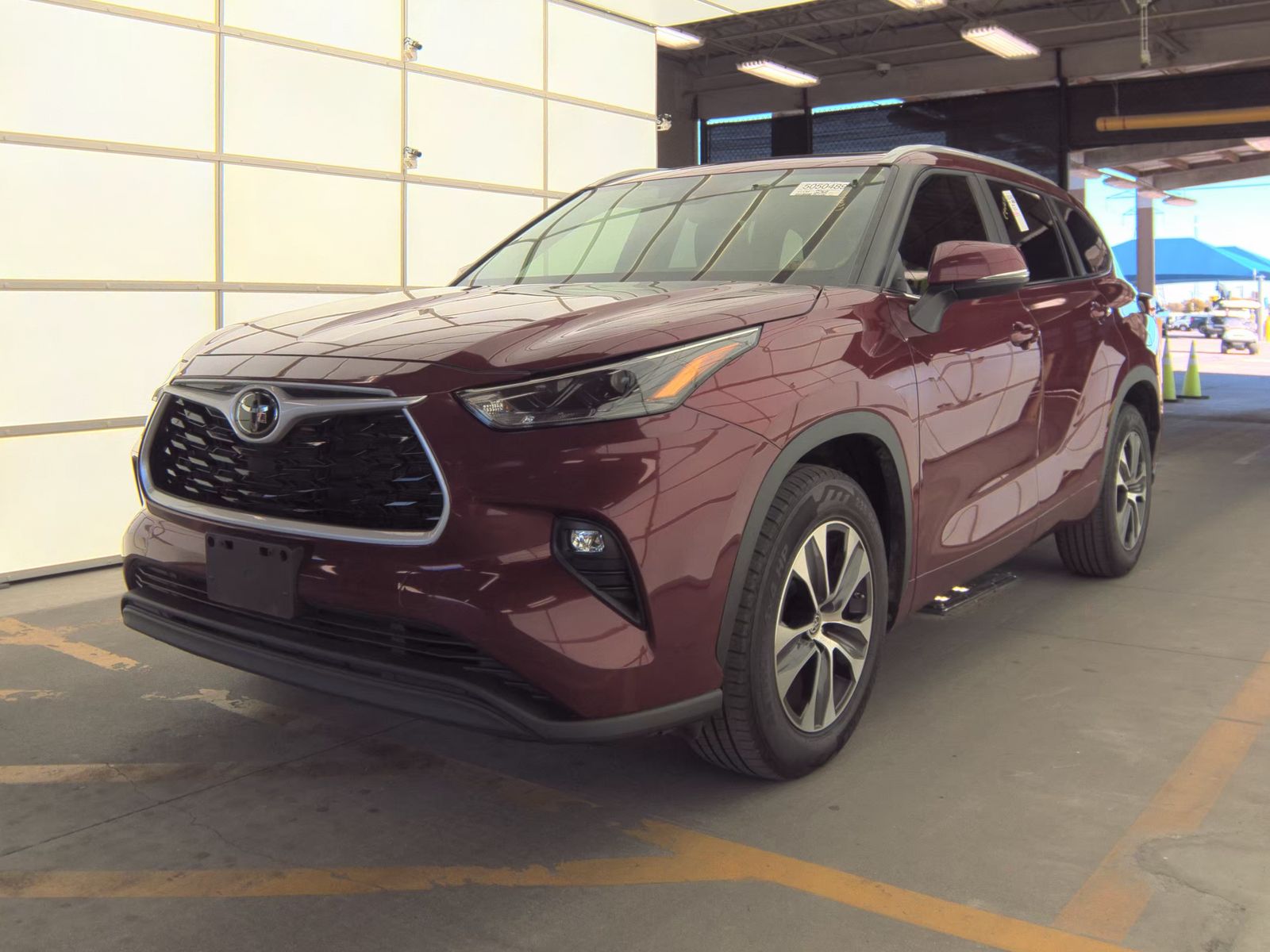 2023 Toyota Highlander XLE FWD