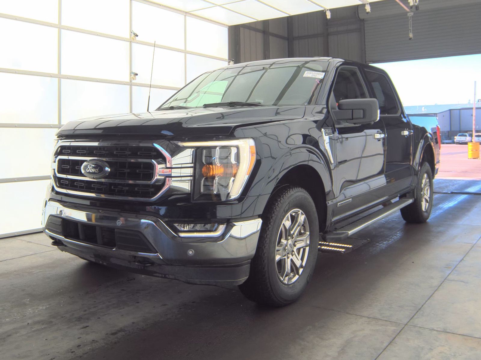 2023 Ford F-150 Hybrid XLT AWD