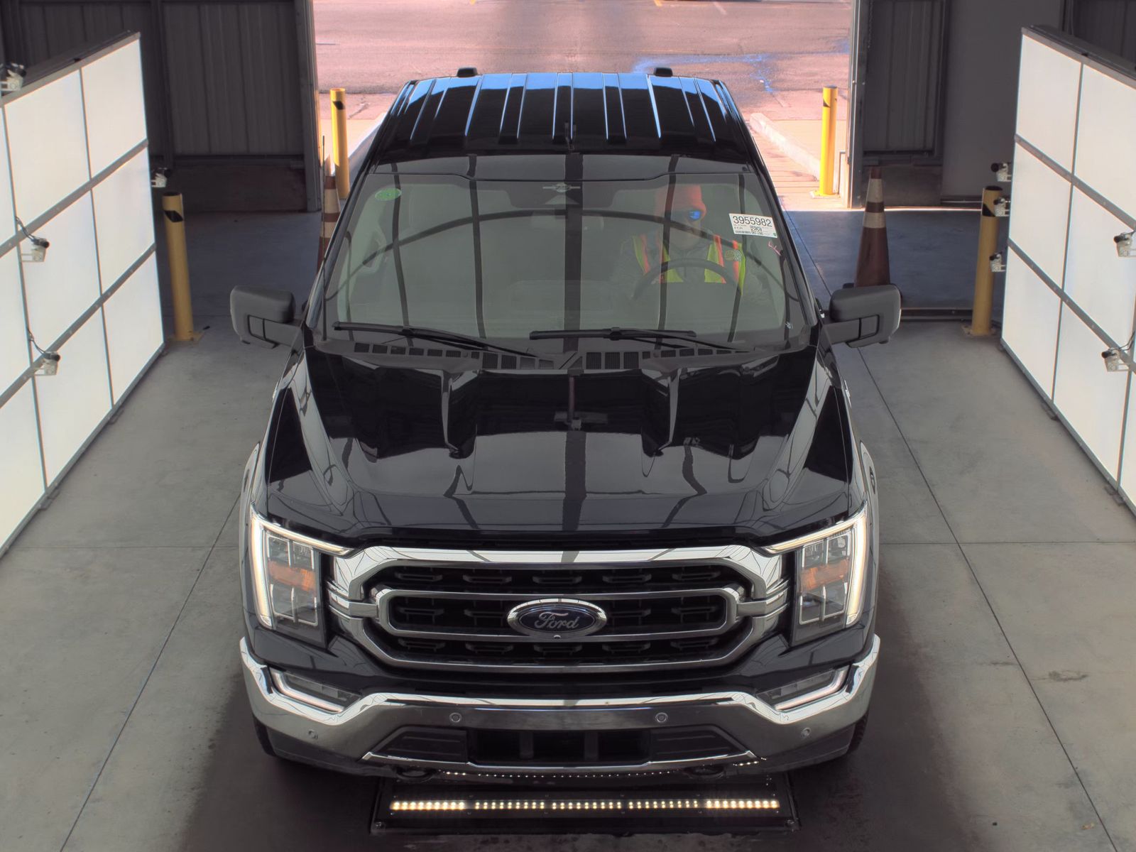 2023 Ford F-150 Hybrid XLT AWD