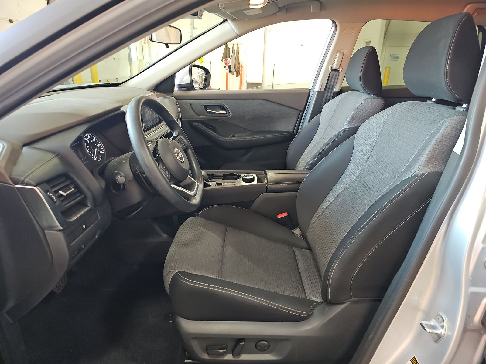 2023 Nissan Rogue SV AWD