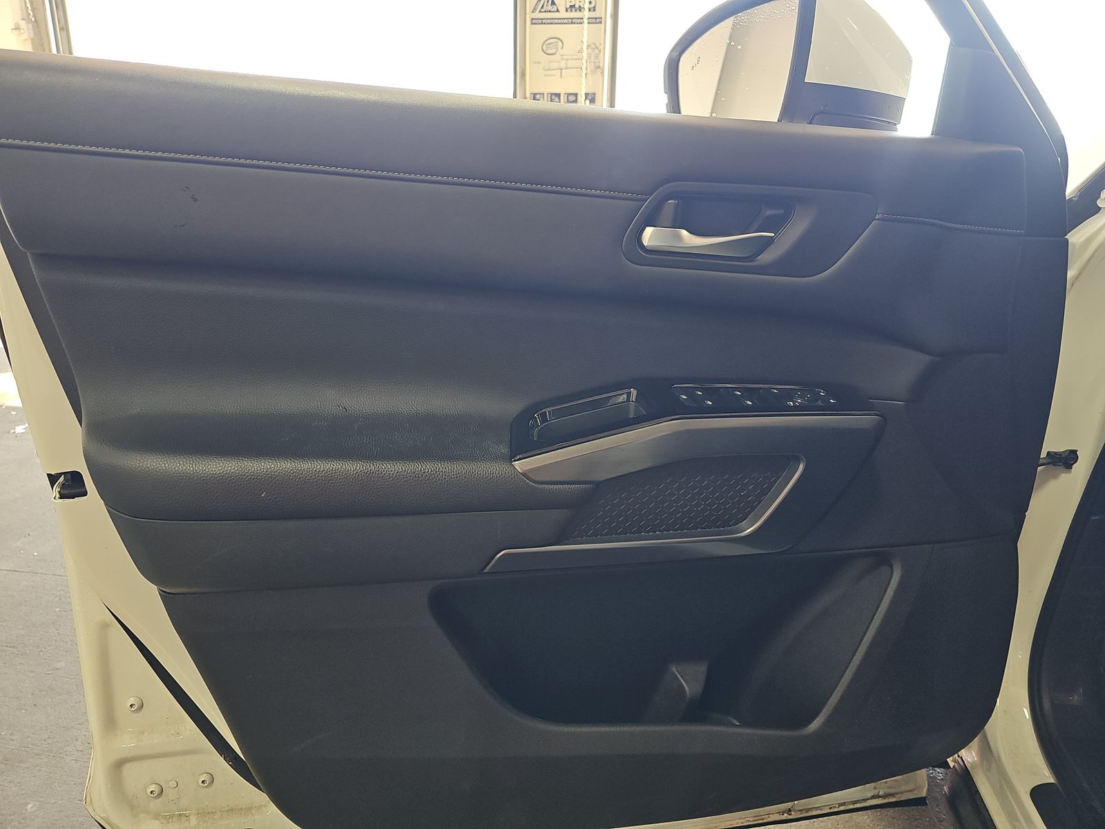 2023 Nissan Pathfinder SL AWD