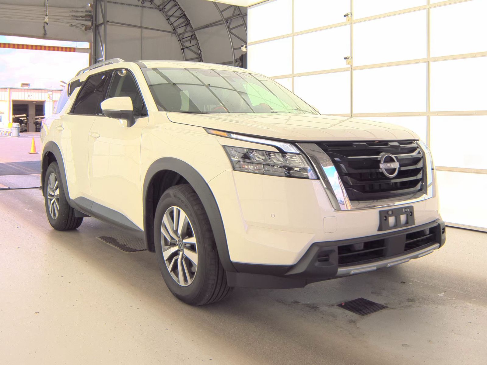 2023 Nissan Pathfinder SL AWD