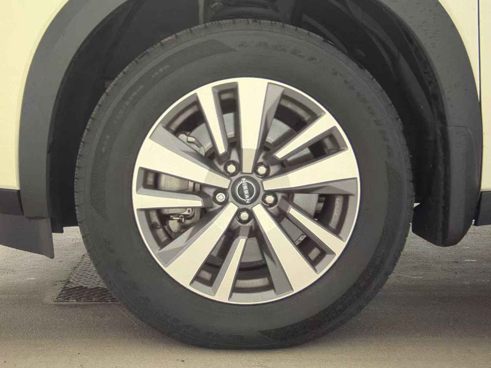 2023 Nissan Pathfinder SL AWD