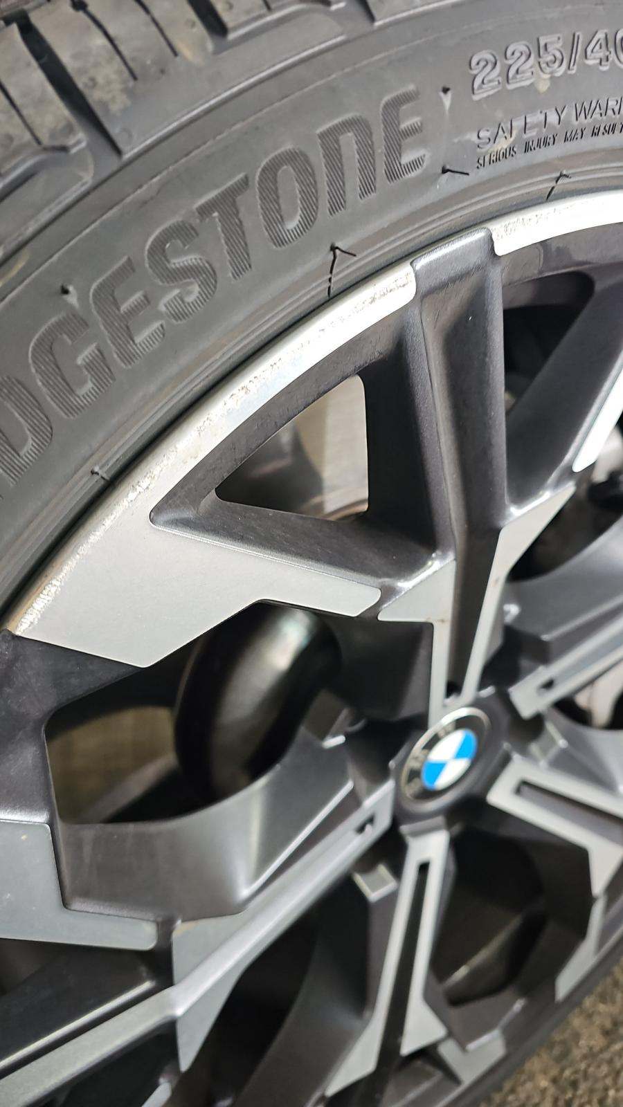 2025 BMW 3 Series 330i xDrive AWD