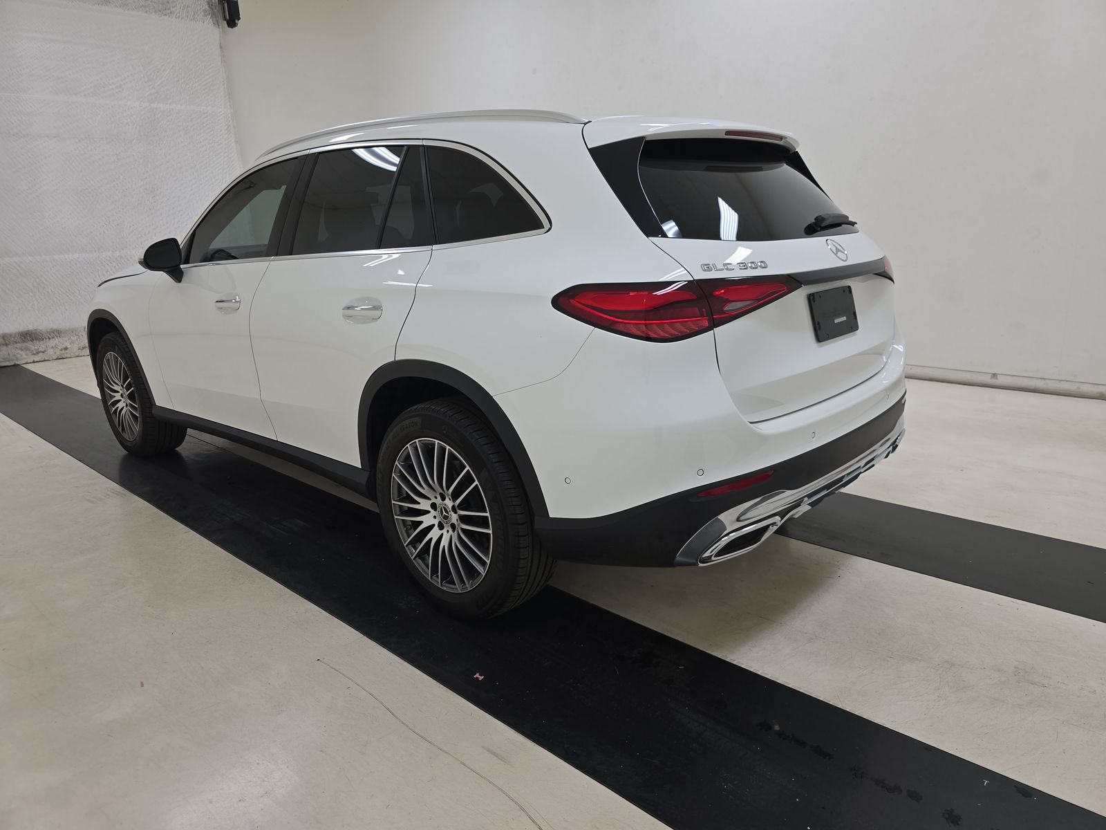 2025 Mercedes-Benz GLC GLC 300 RWD