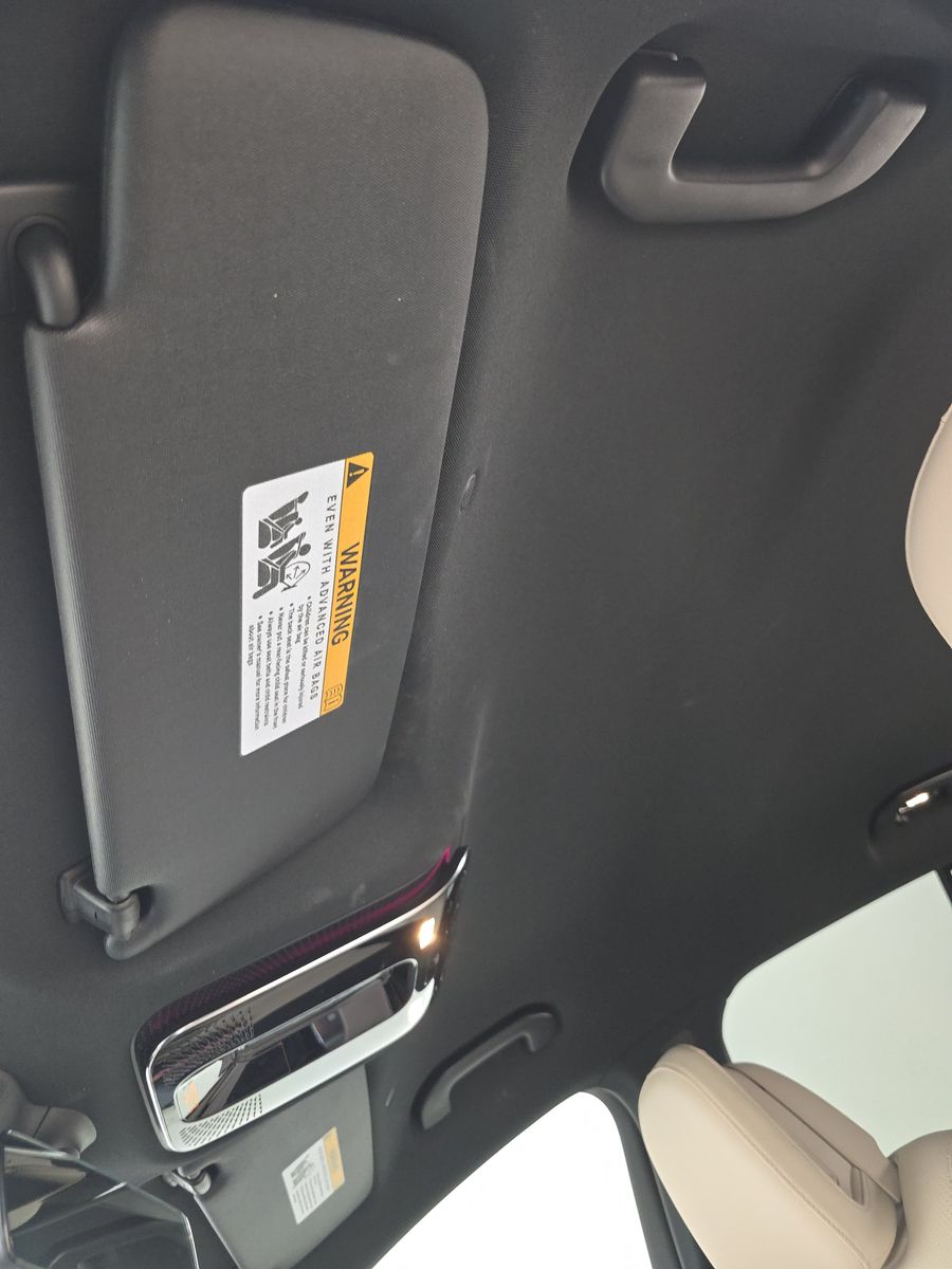 2025 Mercedes-Benz GLC GLC 300 RWD