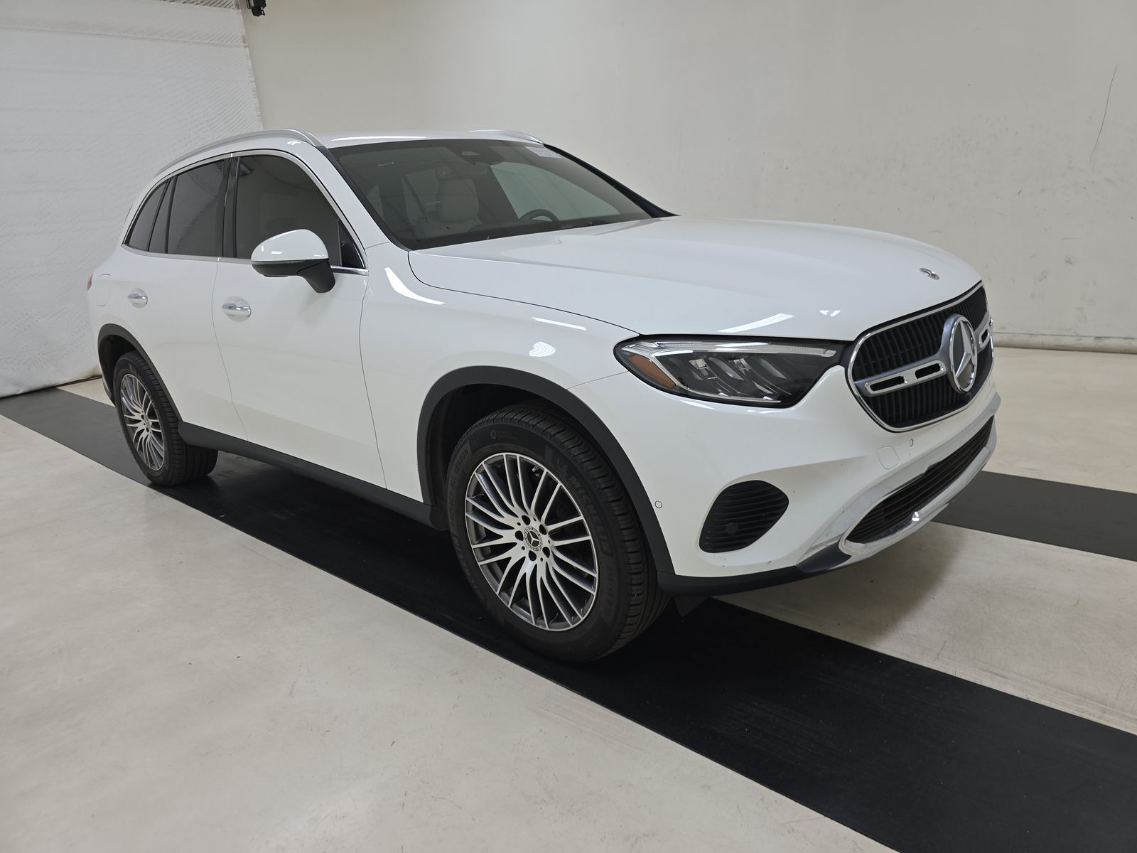 2025 Mercedes-Benz GLC GLC 300 RWD