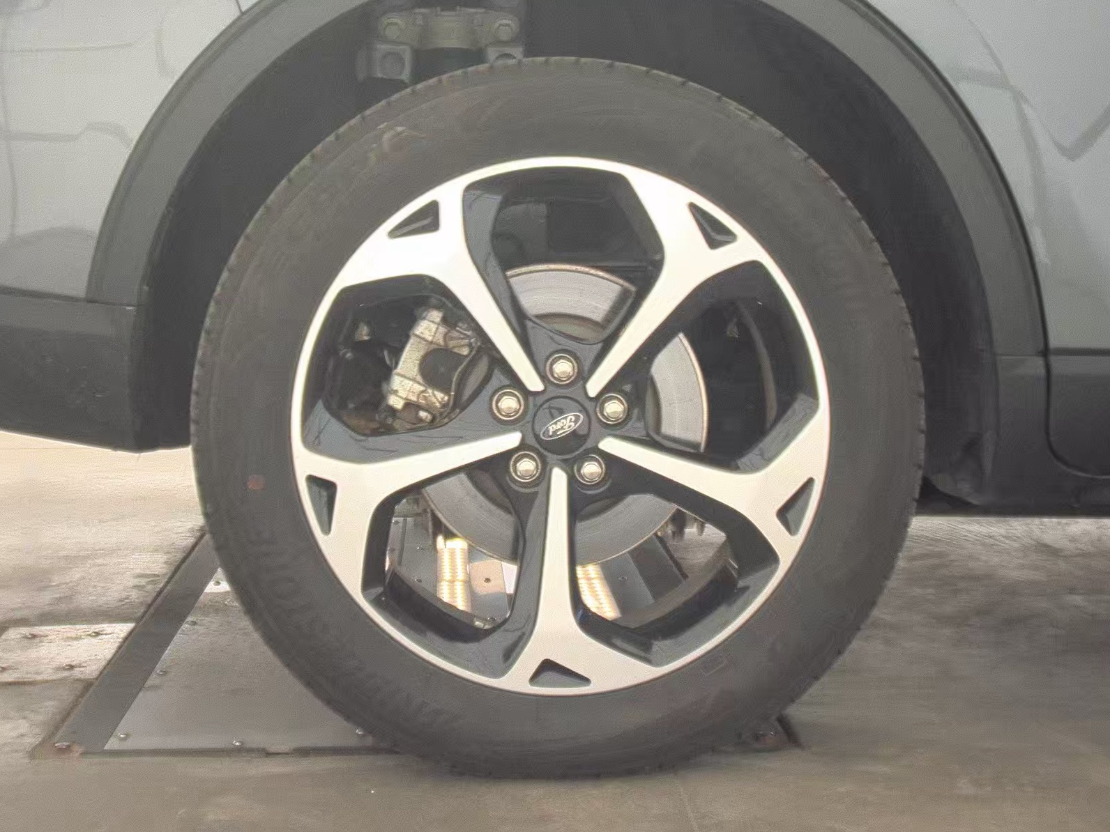 2025 Ford Escape Hybrid ST-Line Elite AWD