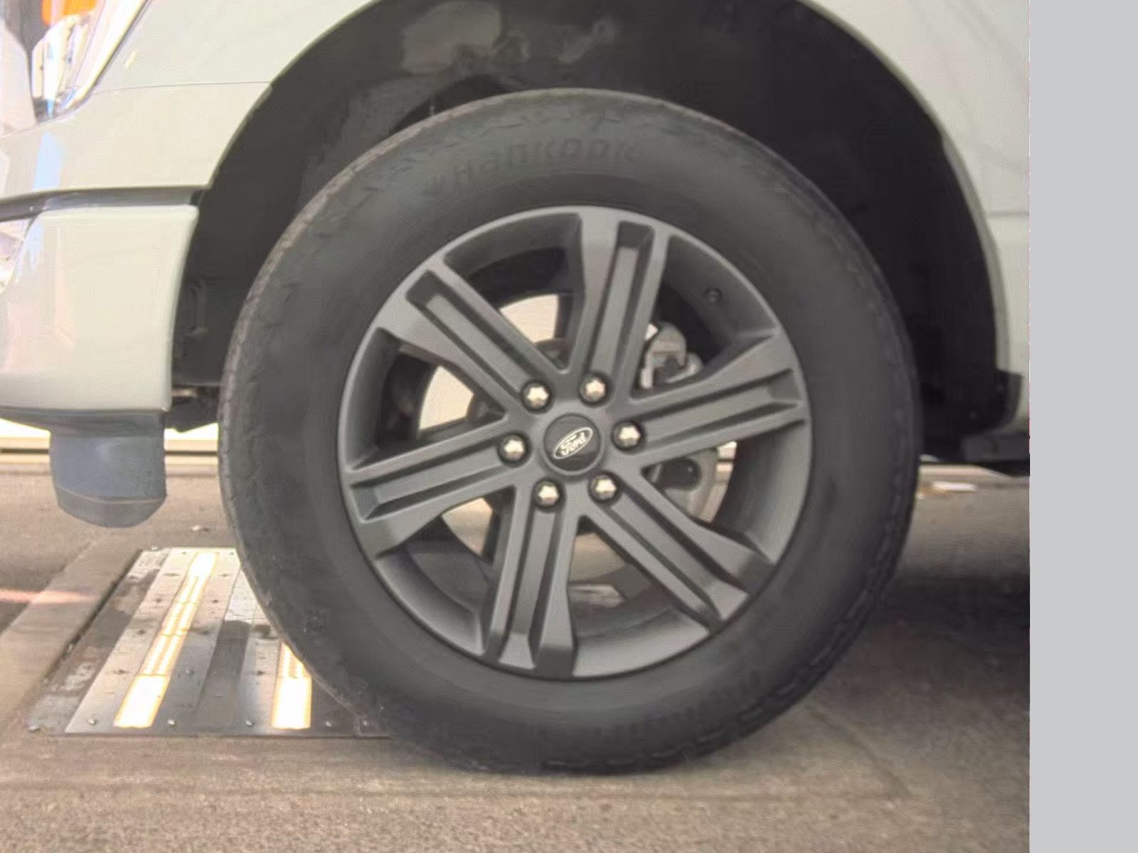 2023 Ford F-150 Hybrid XLT AWD